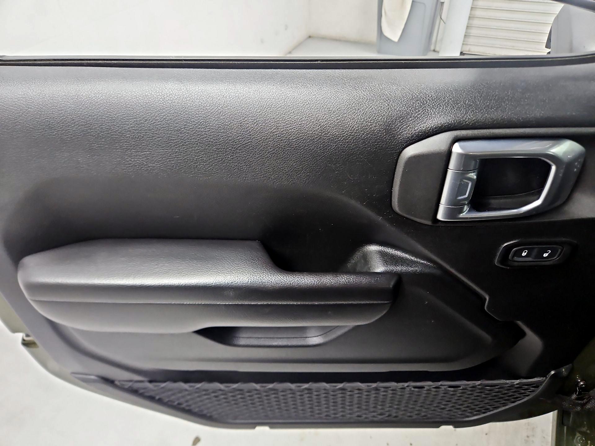 Thumbnail: 2021 Jeep Wrangler - 12