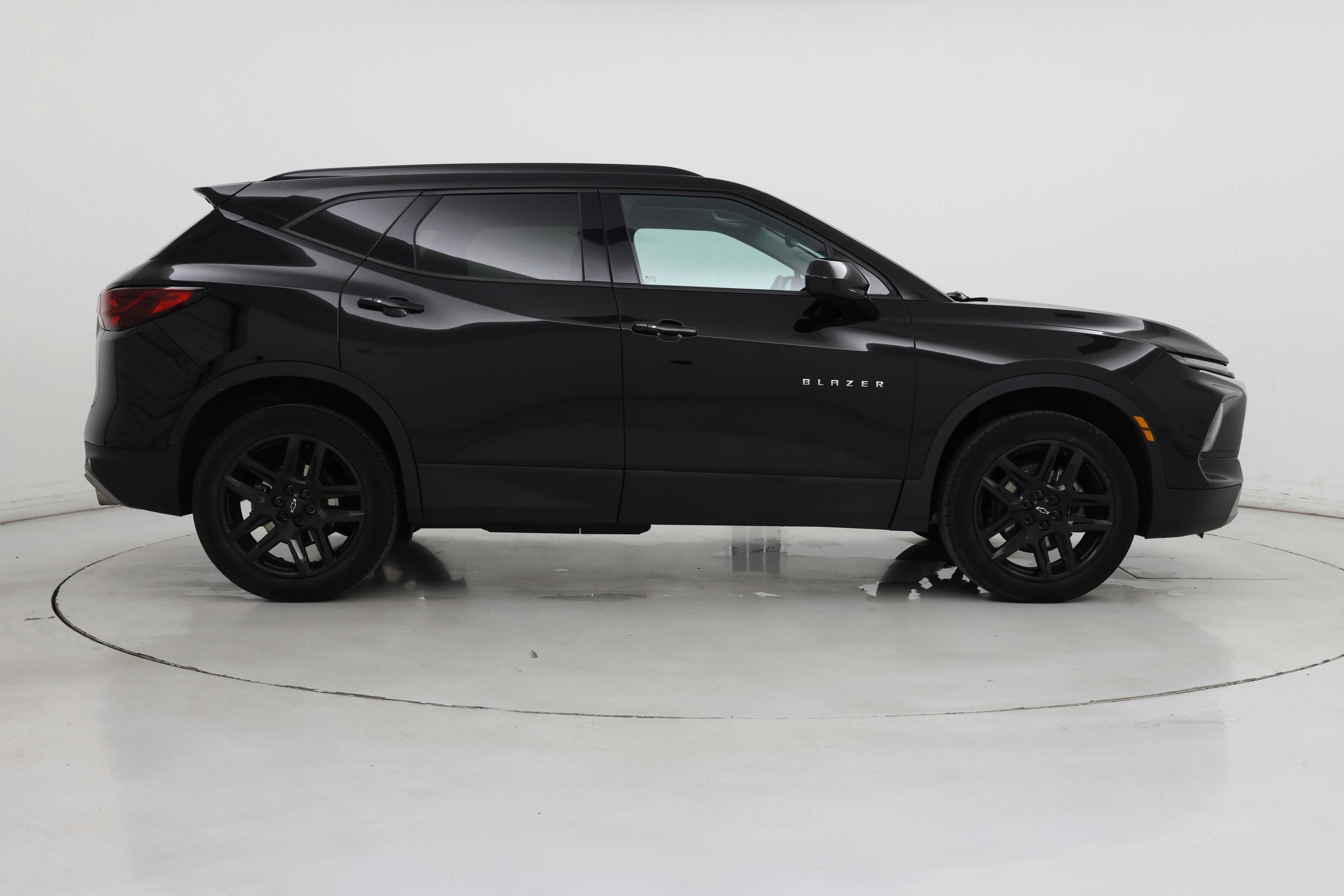 Thumbnail: 2023 Chevrolet Blazer - 7