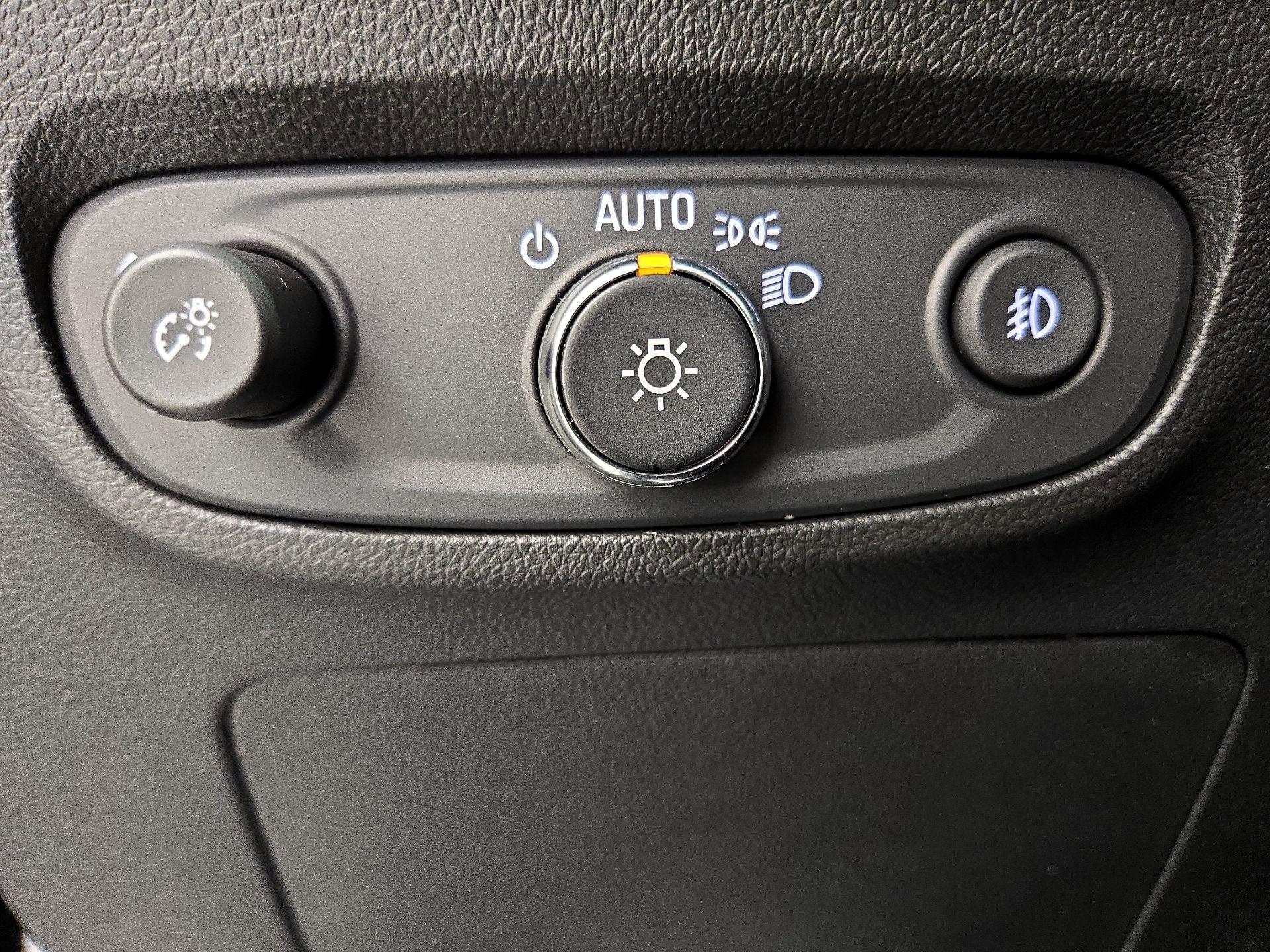 Thumbnail: 2023 Buick Encore GX - 13