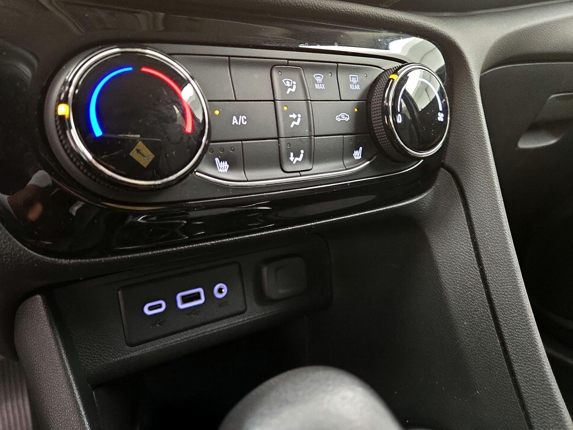 Thumbnail: 2023 Buick Encore GX - 16