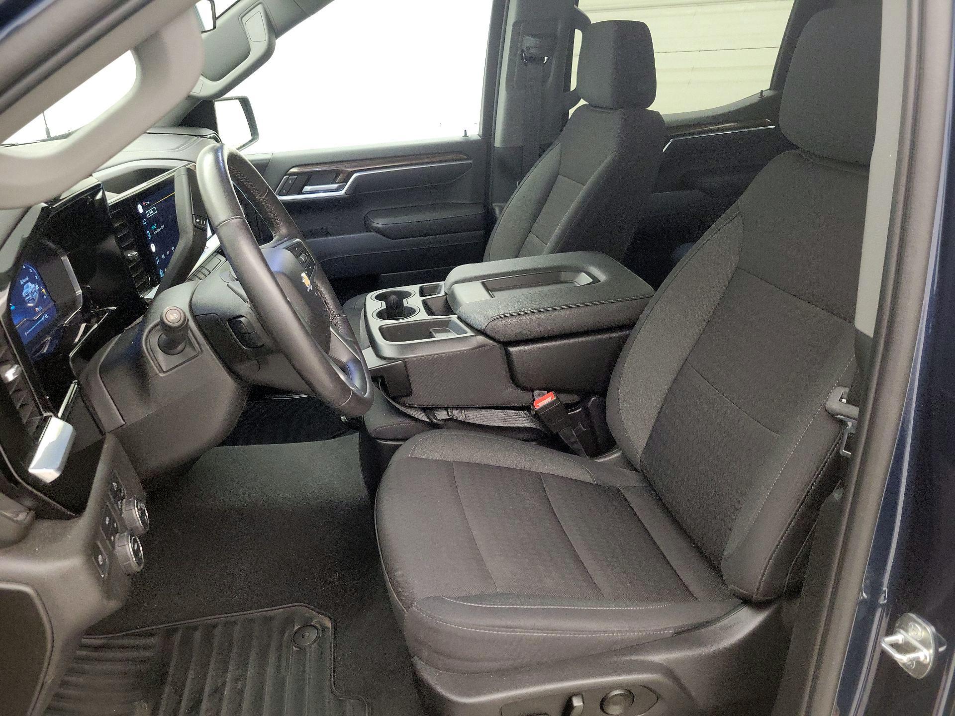 Thumbnail: 2022 Chevrolet Silverado 1500 - 11