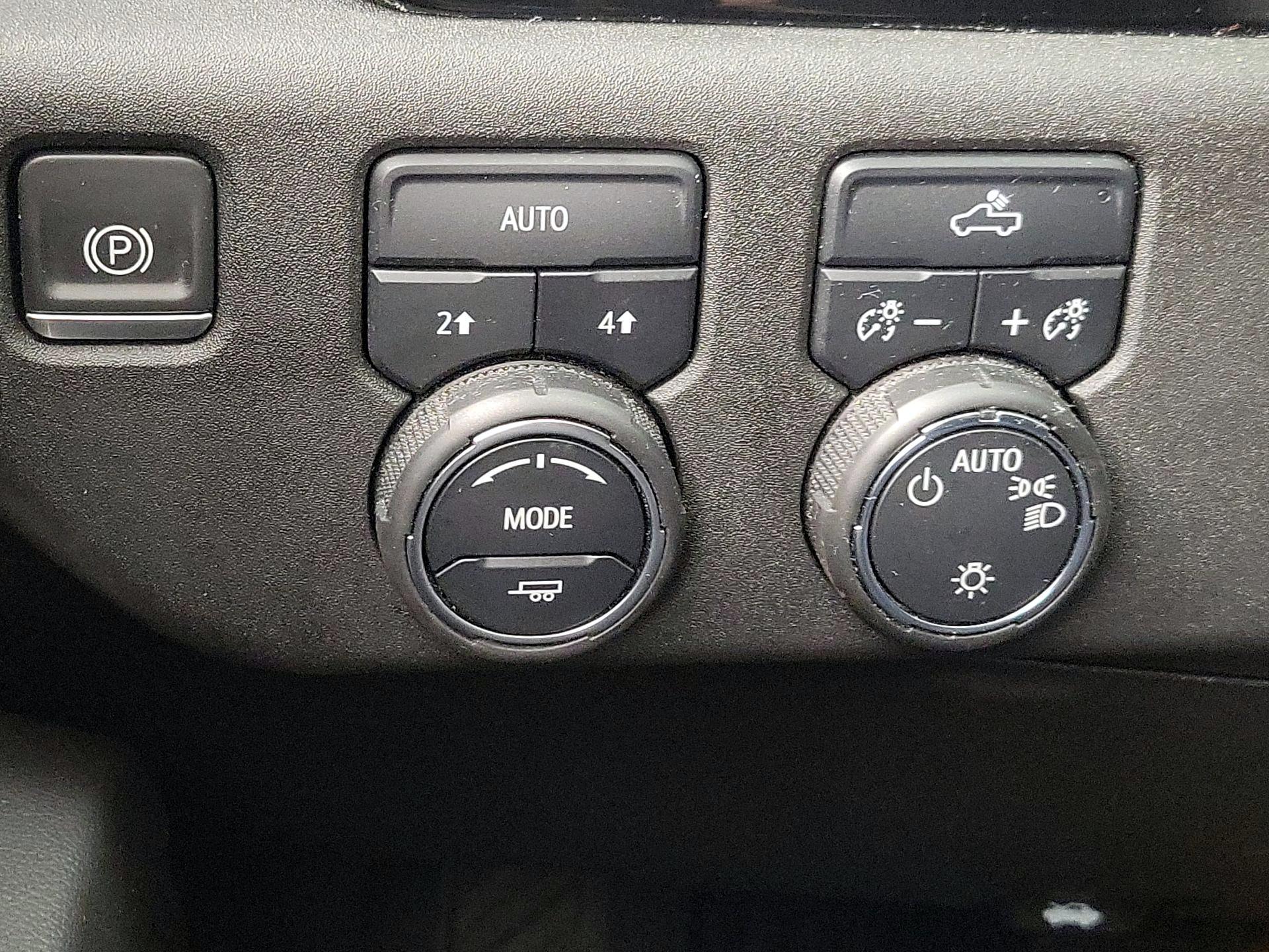 Thumbnail: 2022 Chevrolet Silverado 1500 - 13