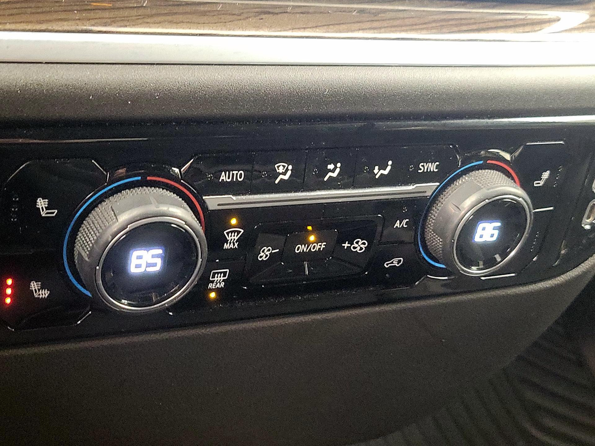 Thumbnail: 2022 Chevrolet Silverado 1500 - 16