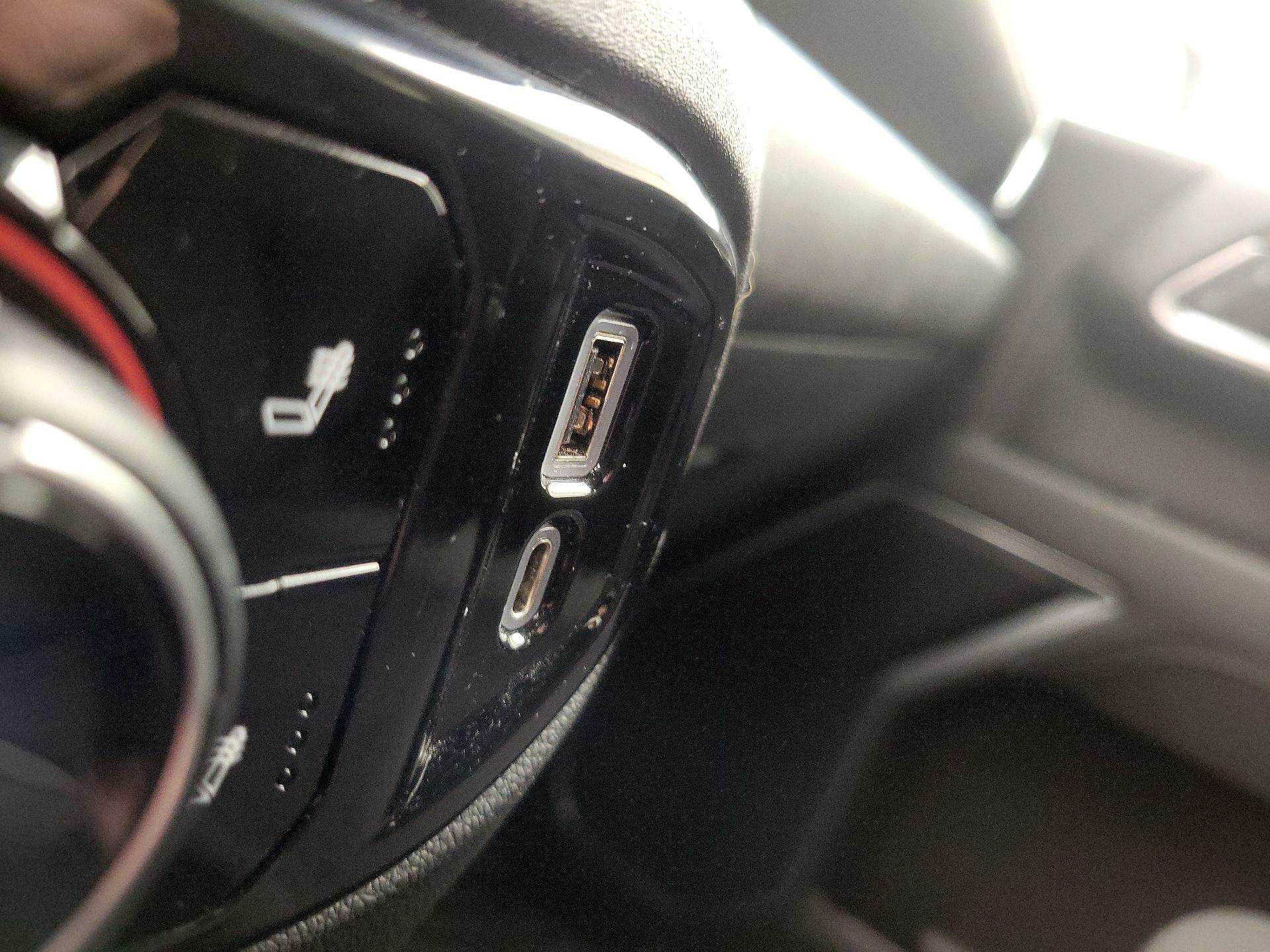 Thumbnail: 2022 Chevrolet Silverado 1500 - 18