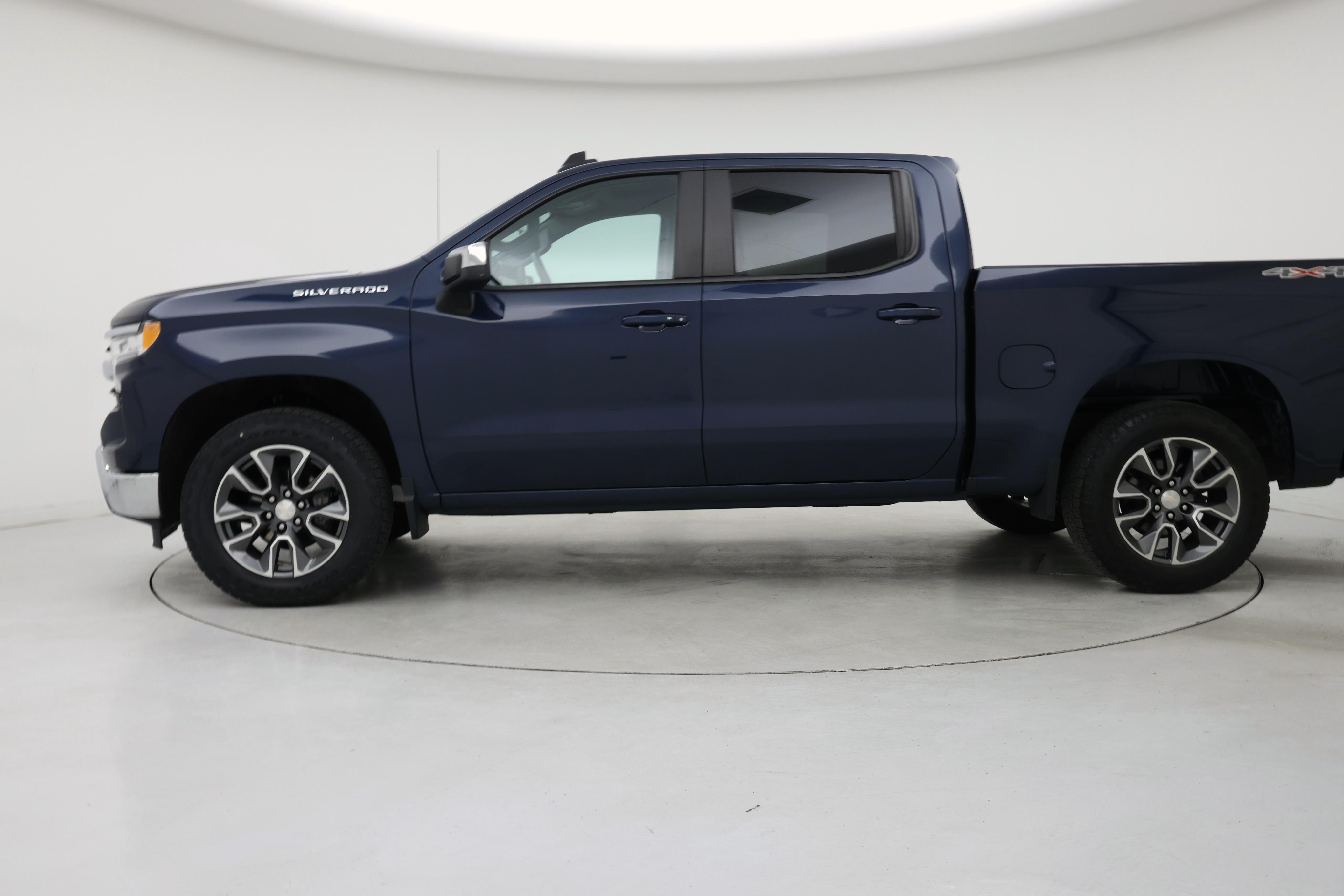 Thumbnail: 2022 Chevrolet Silverado 1500 - 3