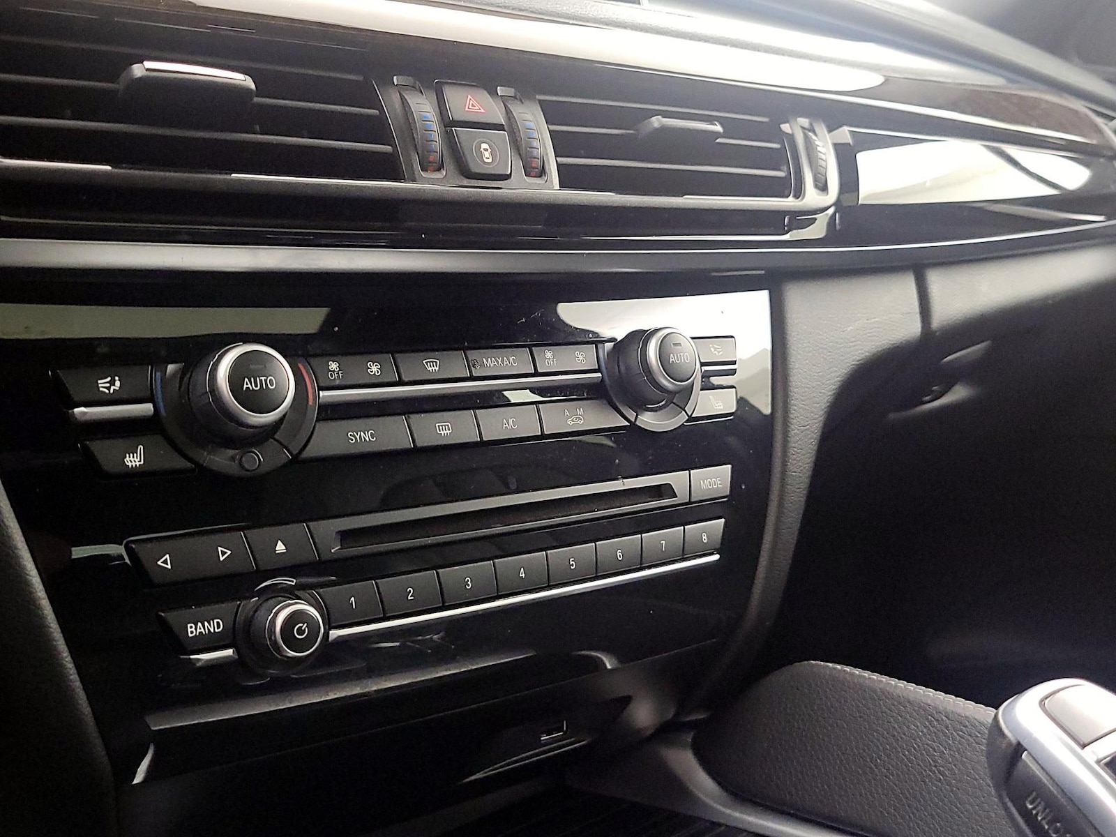 2017 BMW X6 xDrive35i - Photo 18