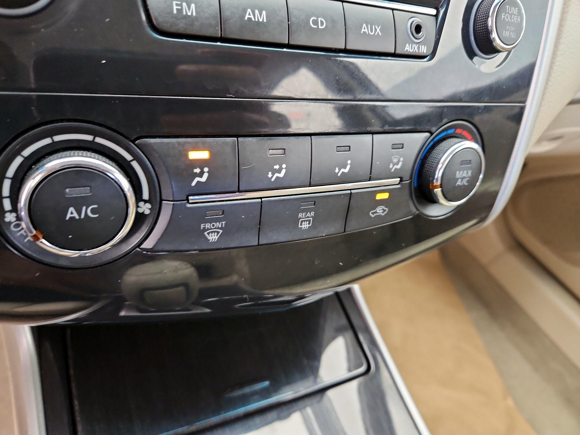 Thumbnail: 2014 Nissan Altima - 15