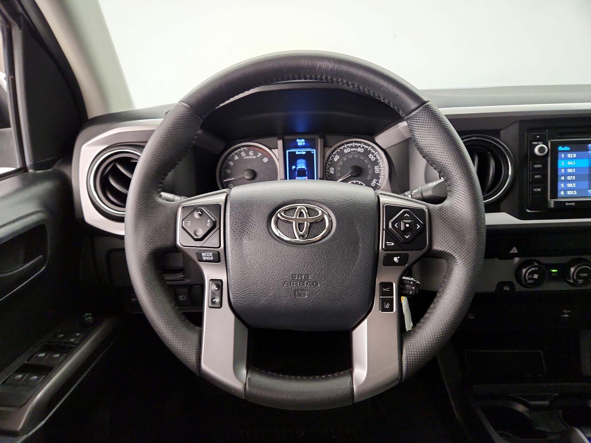 Thumbnail: 2019 Toyota Tacoma - 10