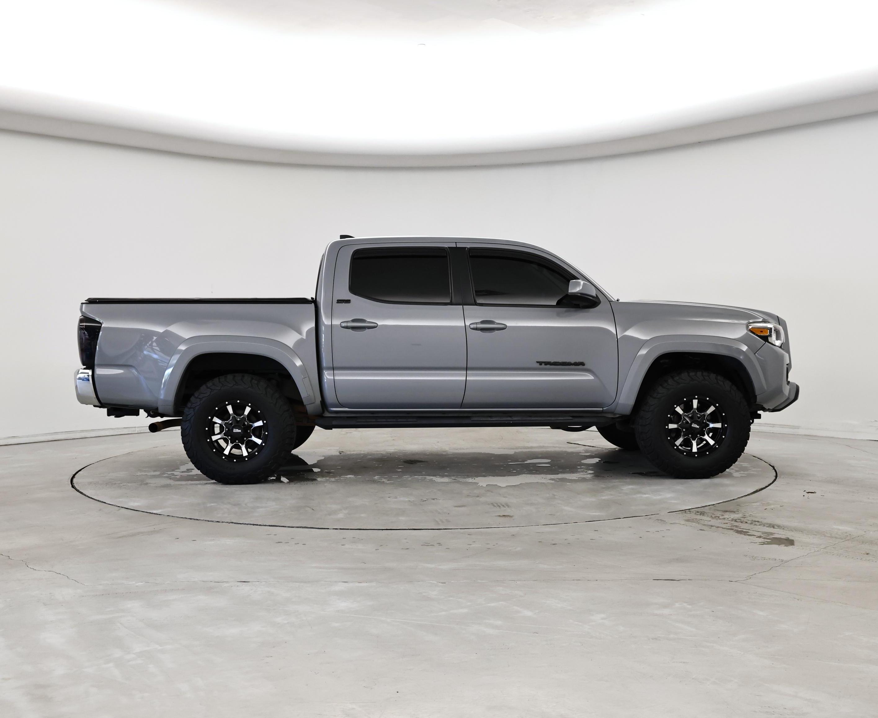 Thumbnail: 2019 Toyota Tacoma - 7