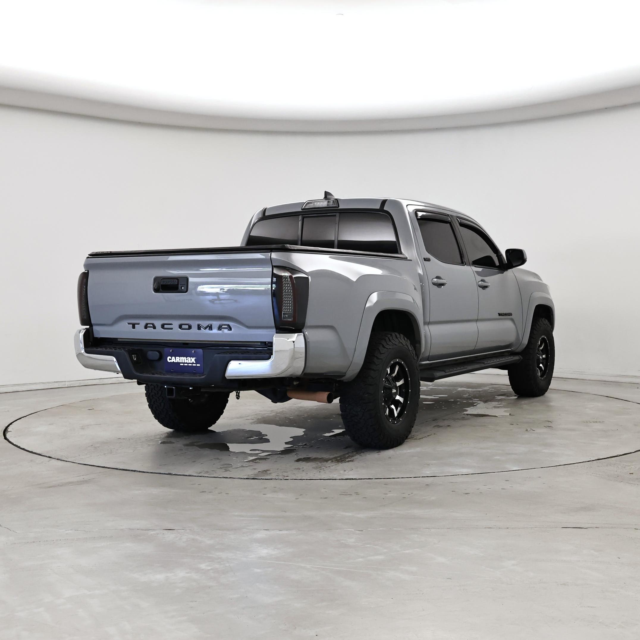 Thumbnail: 2019 Toyota Tacoma - 8