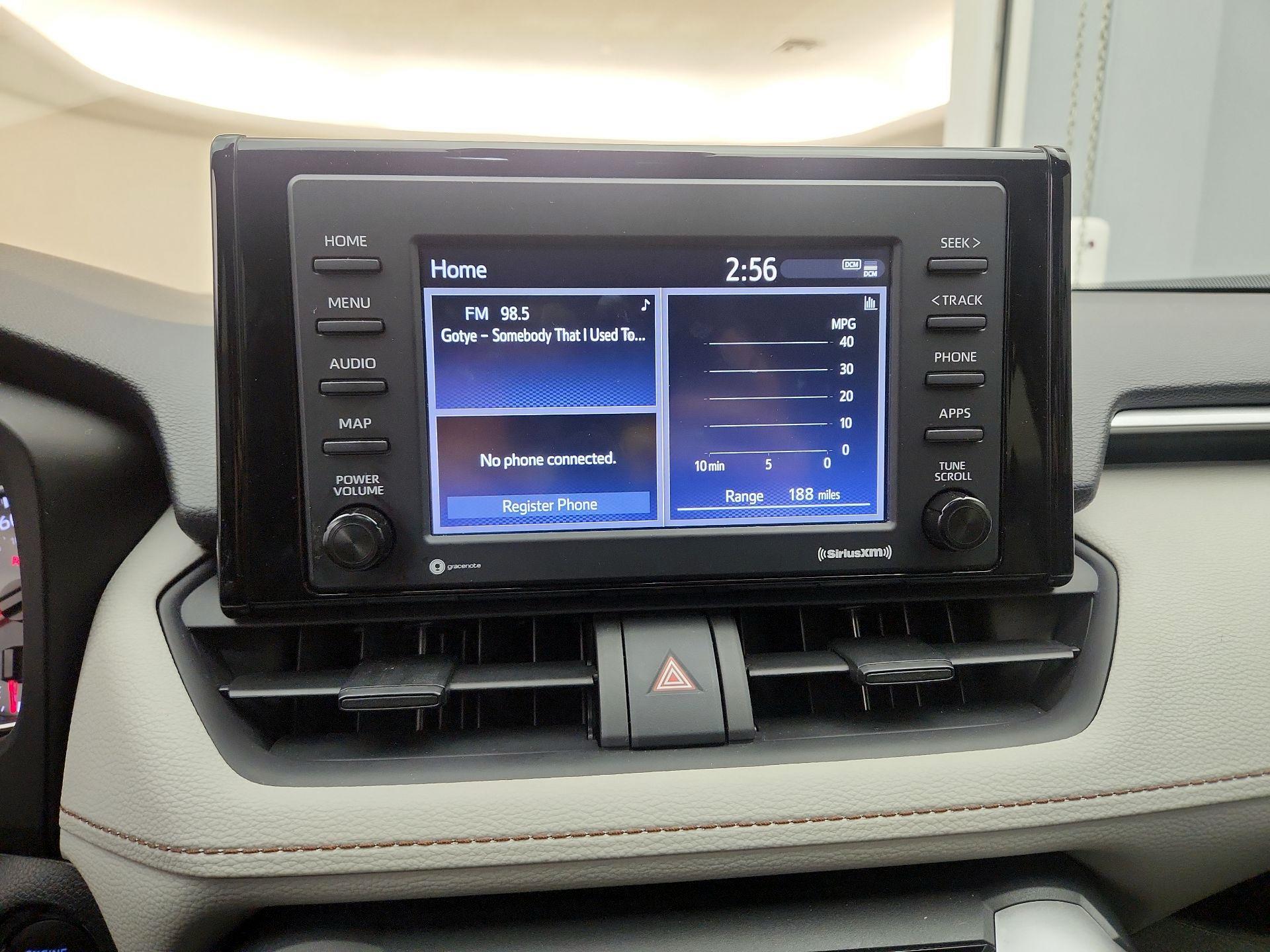 Thumbnail: 2021 Toyota RAV4 - 15