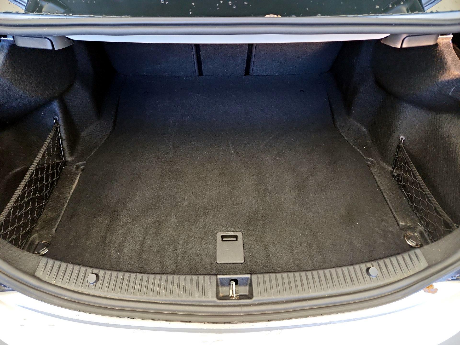 Thumbnail: 2019 Mercedes-Benz C-Class - 20