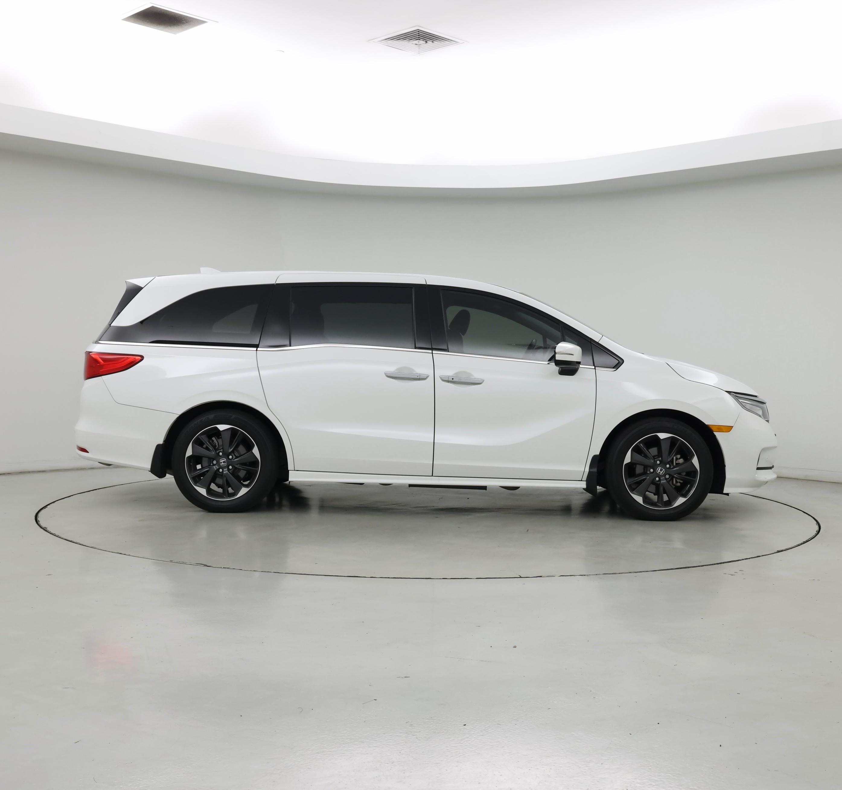 Thumbnail: 2021 Honda Odyssey - 7