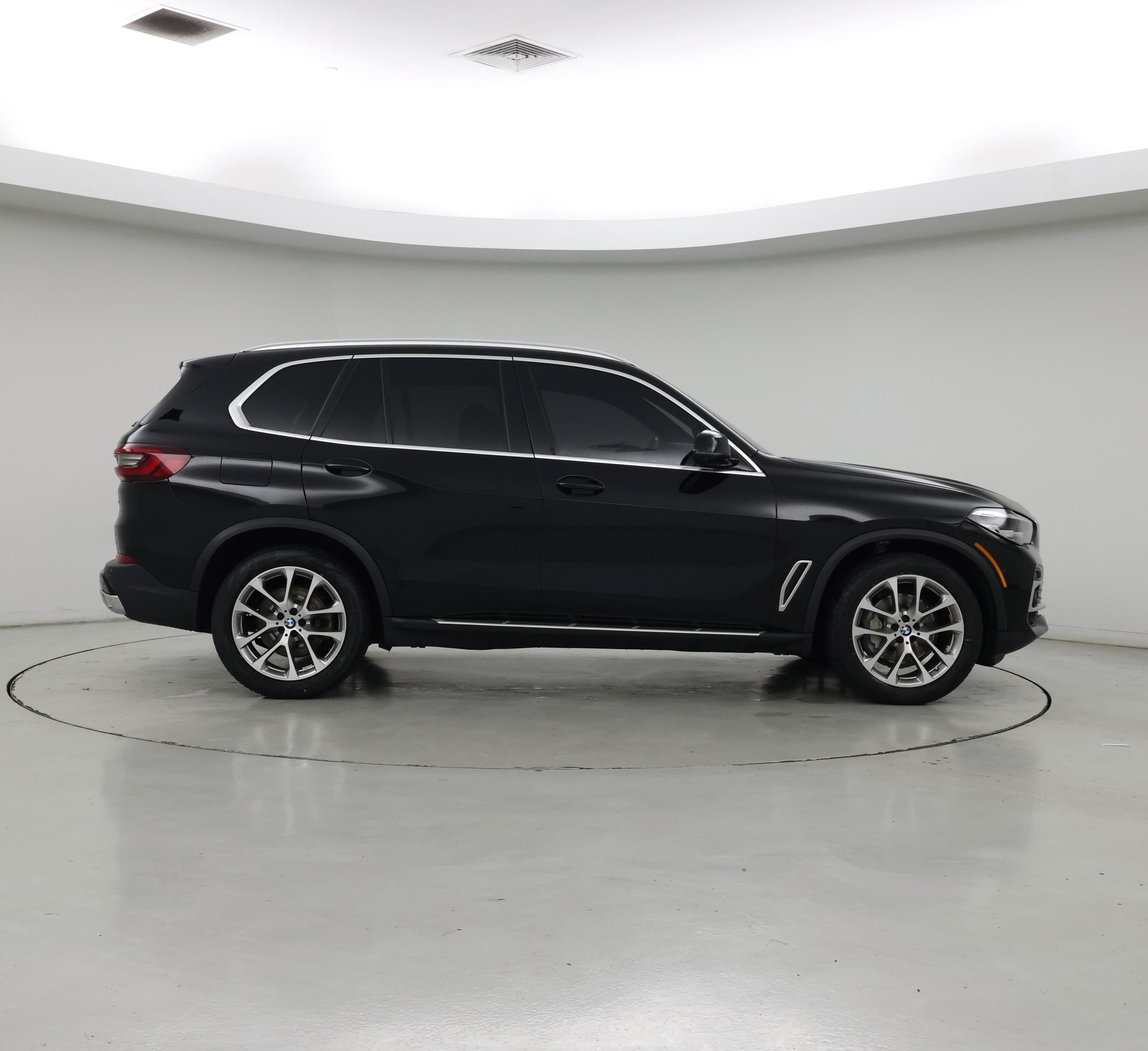 Thumbnail: 2023 BMW X5 - 7