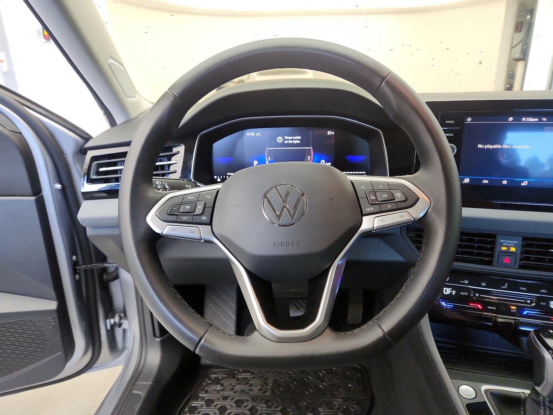 Thumbnail: 2025 Volkswagen Jetta - 10