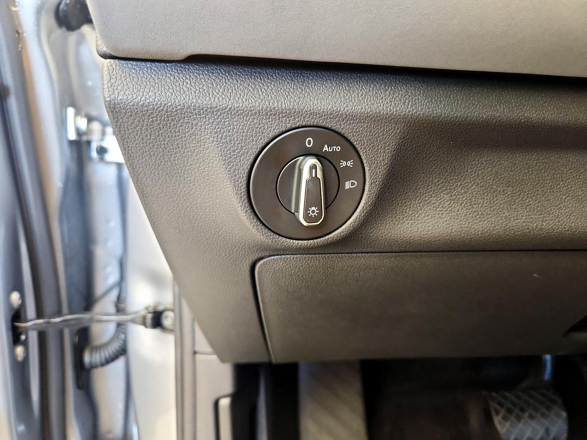 Thumbnail: 2025 Volkswagen Jetta - 13