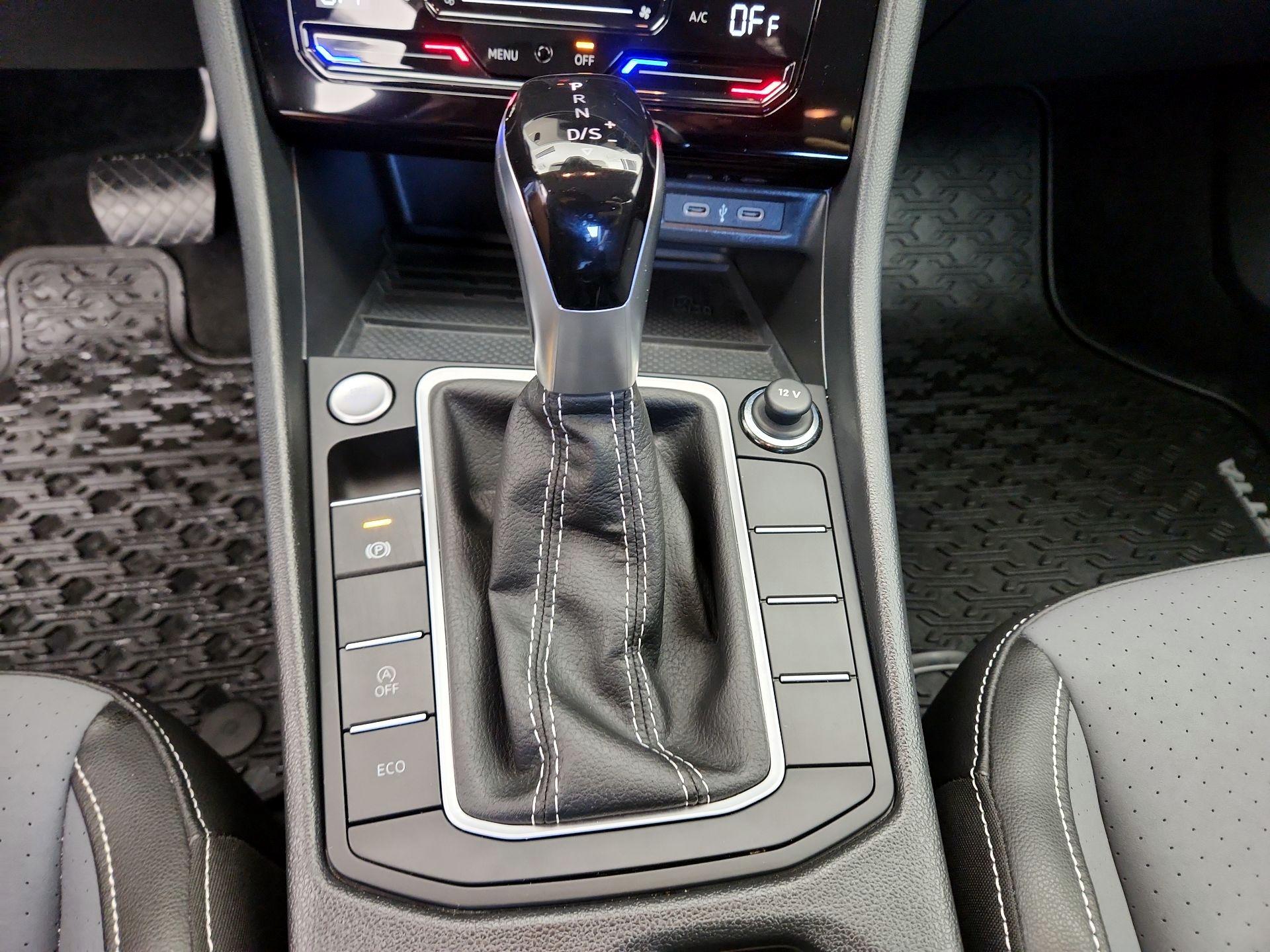 Thumbnail: 2025 Volkswagen Jetta - 17