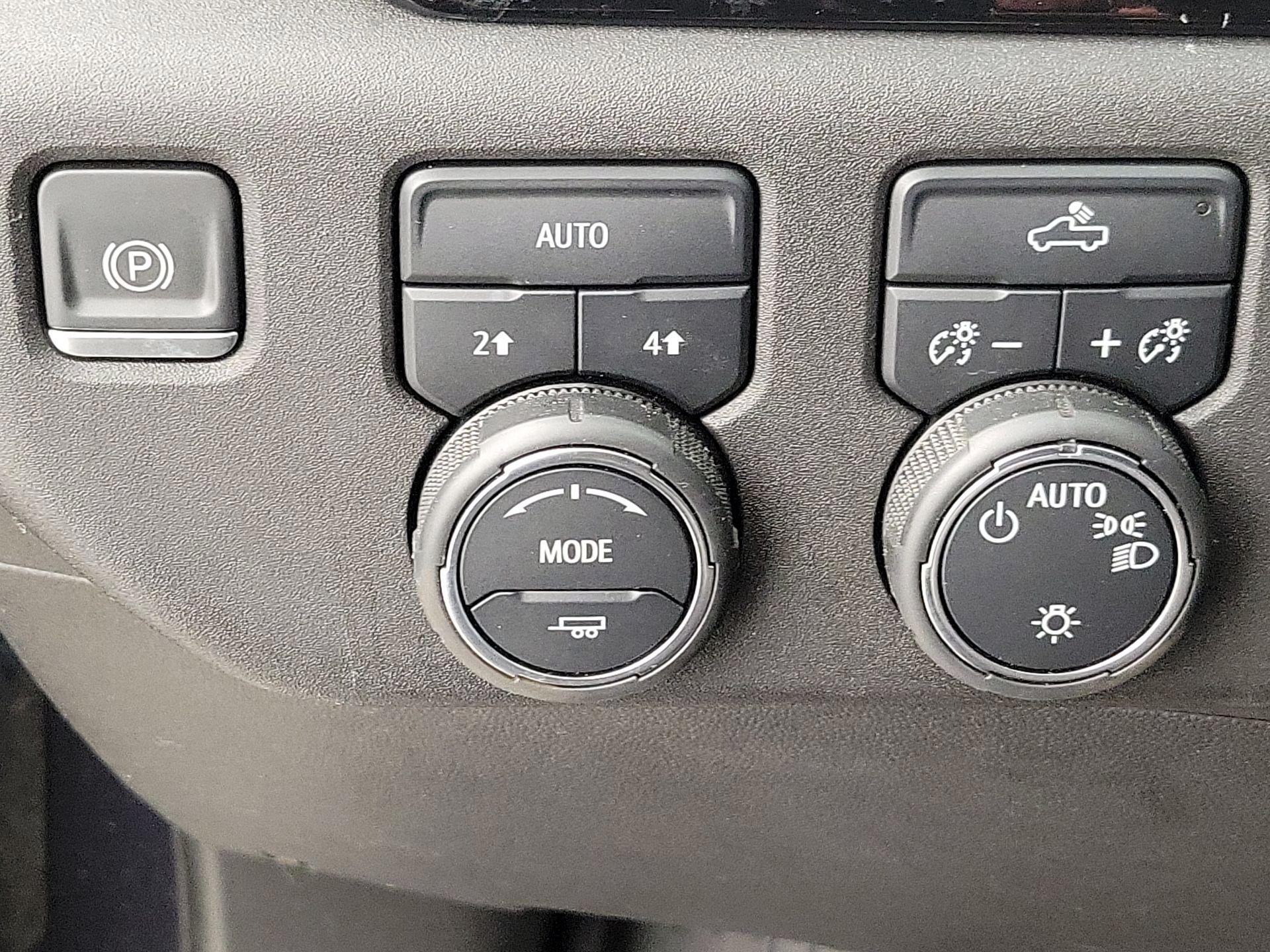 Thumbnail: 2022 Chevrolet Silverado 1500 - 13