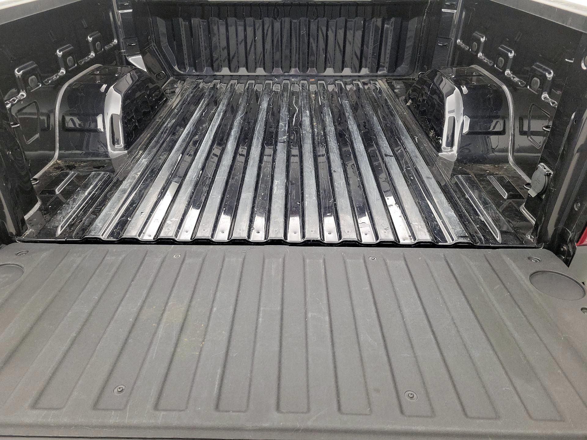 Thumbnail: 2022 Chevrolet Silverado 1500 - 20