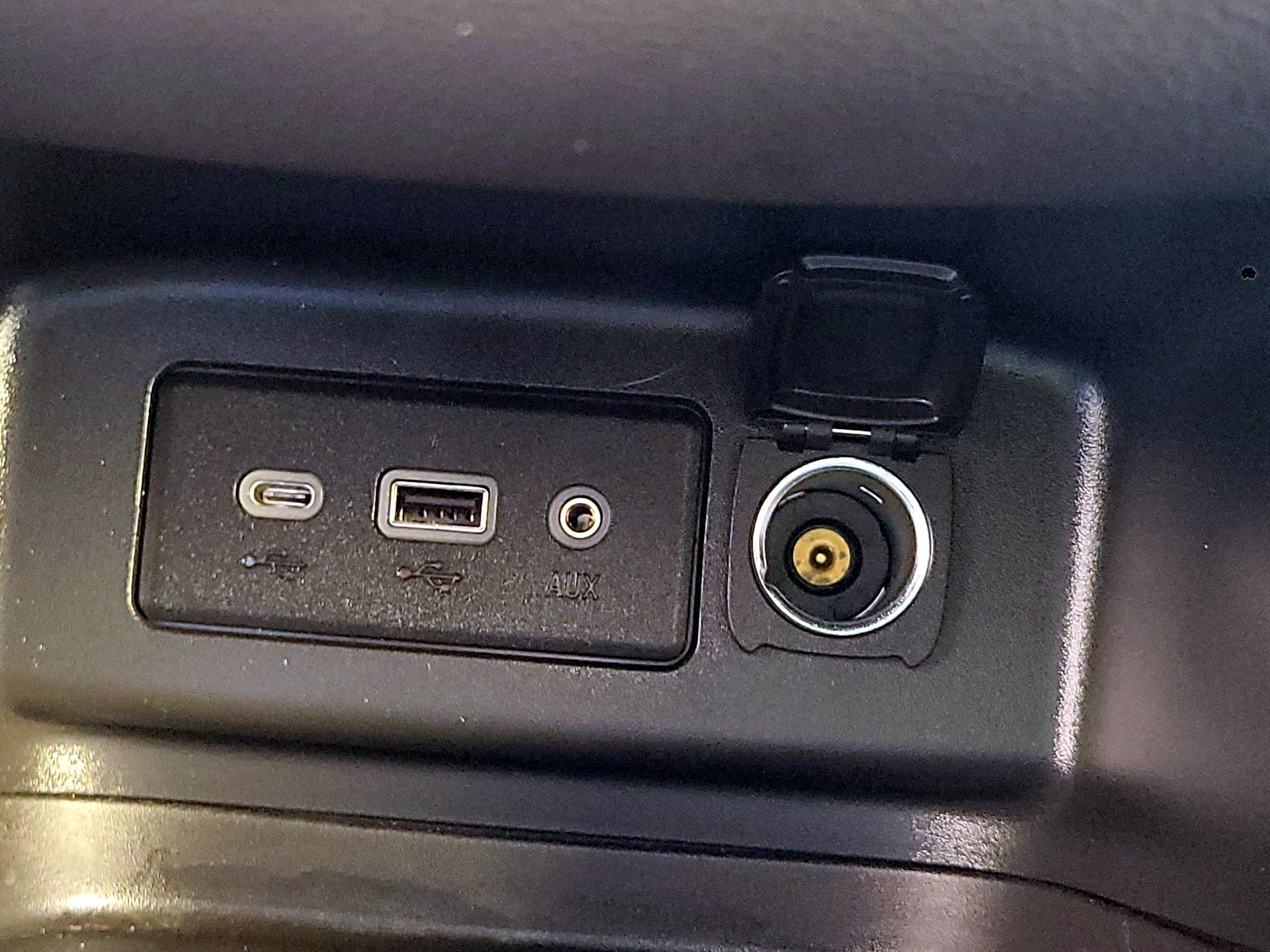 Thumbnail: 2022 Chevrolet Equinox - 18