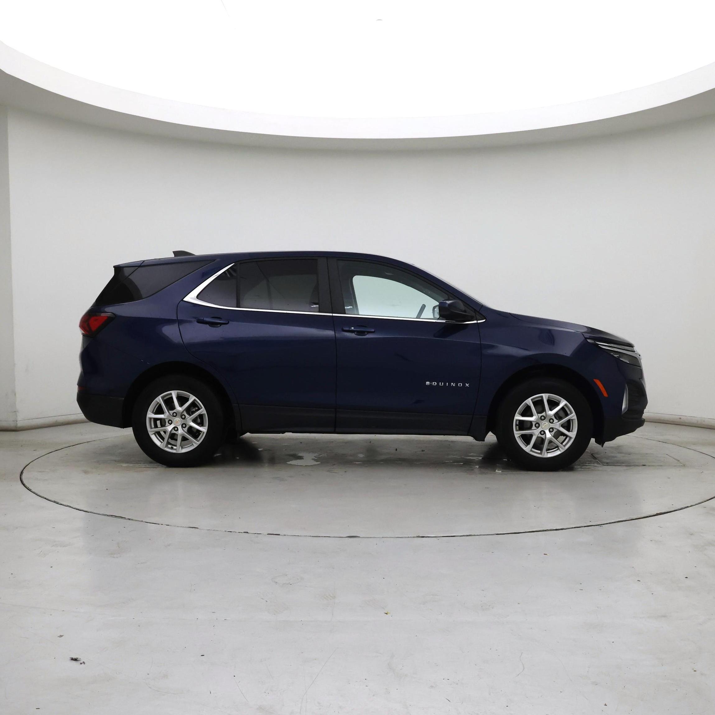 Thumbnail: 2022 Chevrolet Equinox - 7