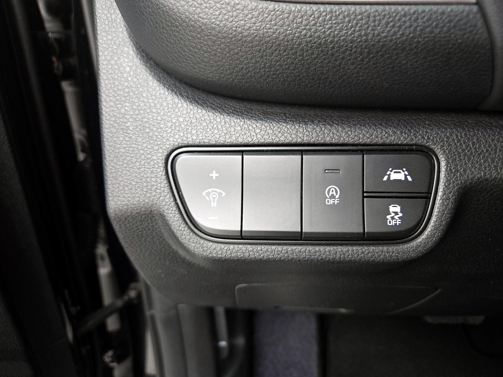 Thumbnail: 2022 Kia Seltos - 13