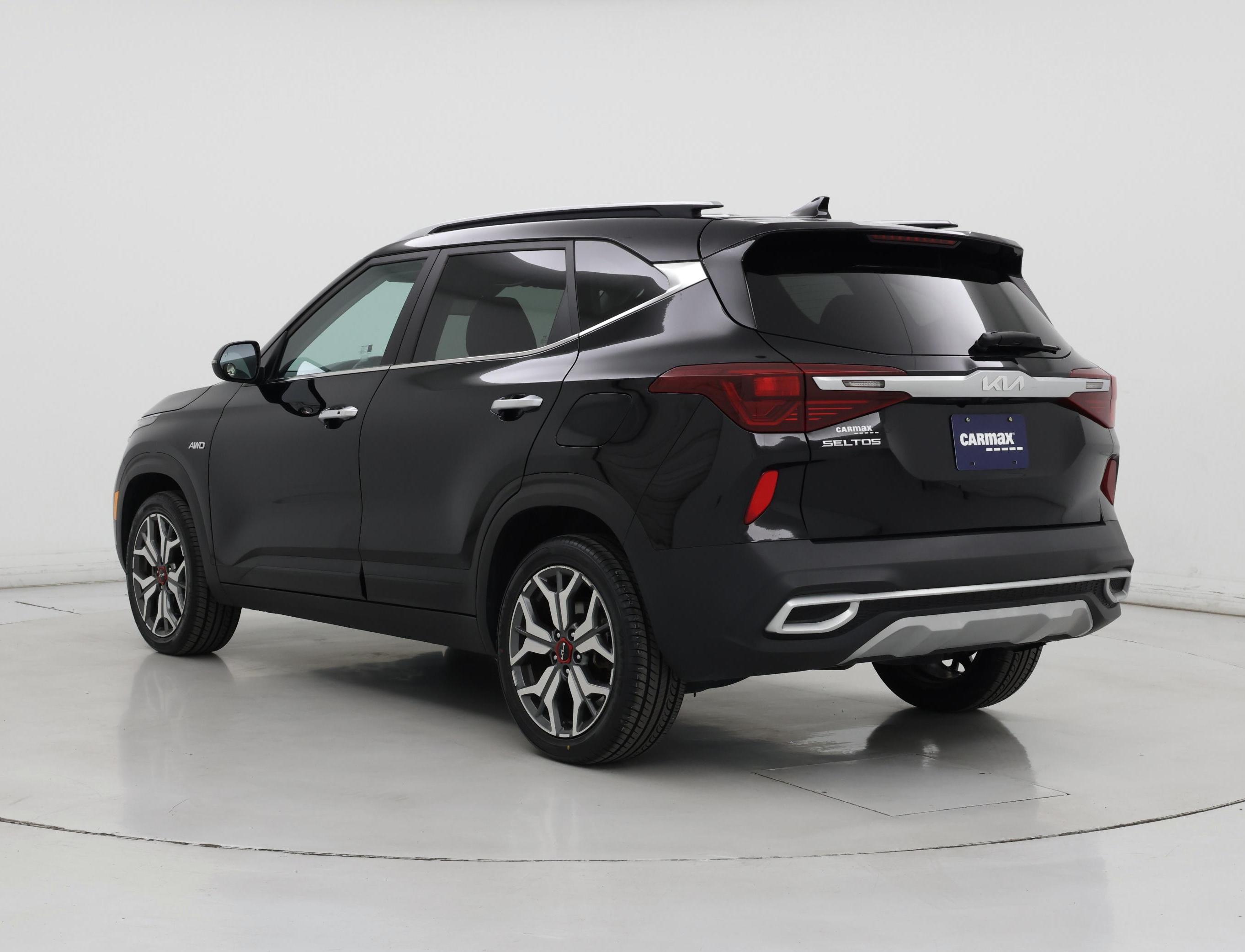 Thumbnail: 2022 Kia Seltos - 2