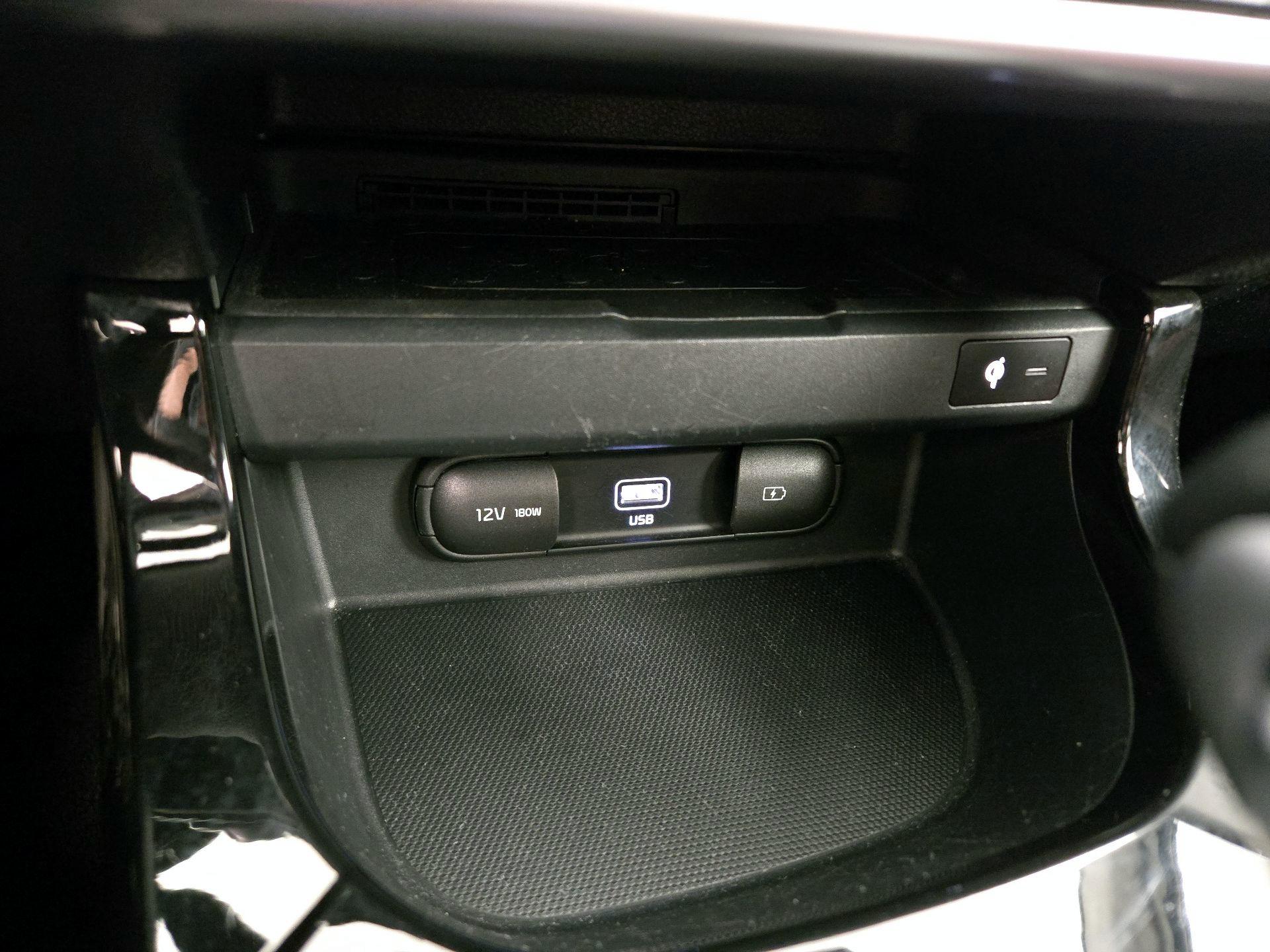 Thumbnail: 2022 Kia Seltos - 19