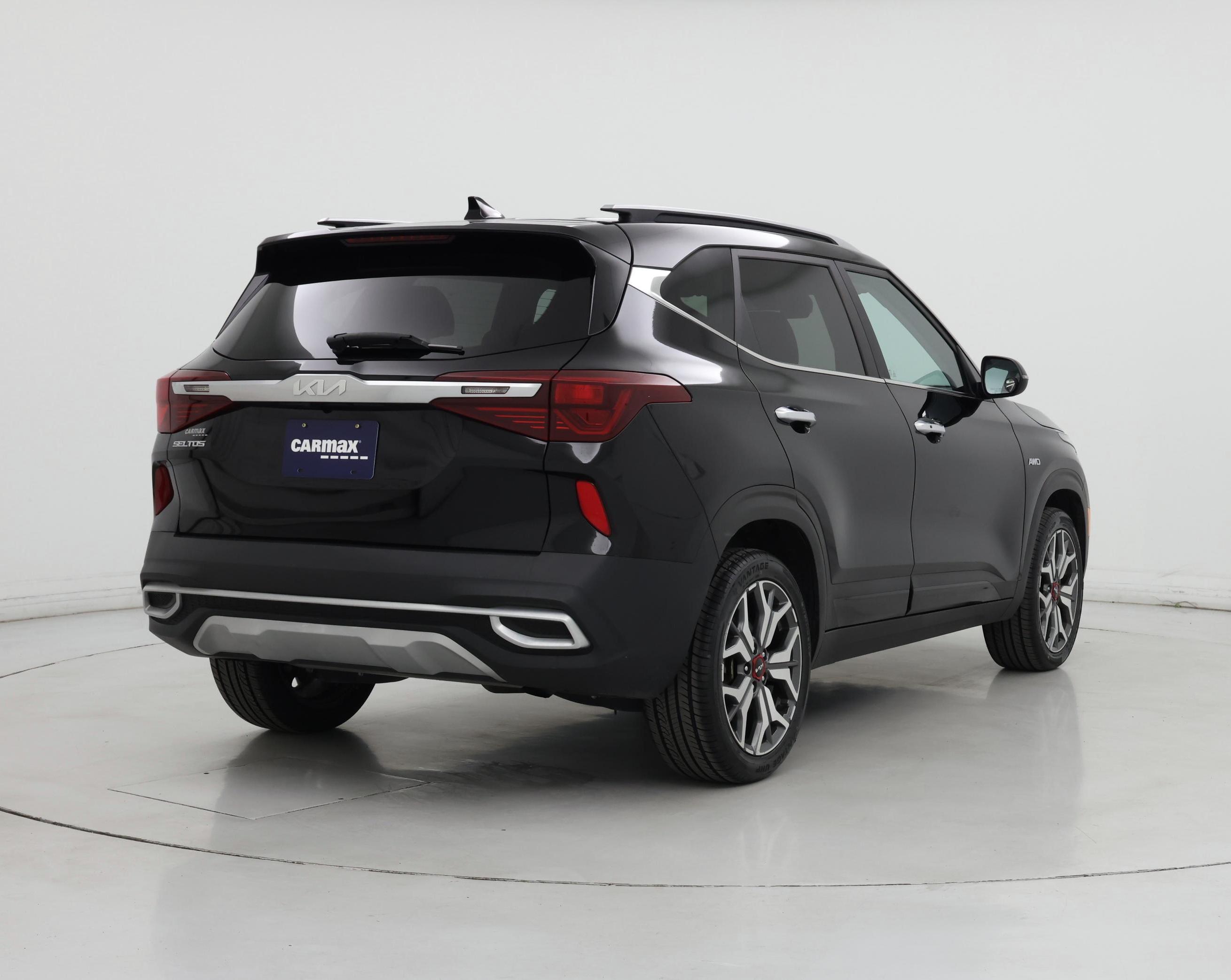 Thumbnail: 2022 Kia Seltos - 8