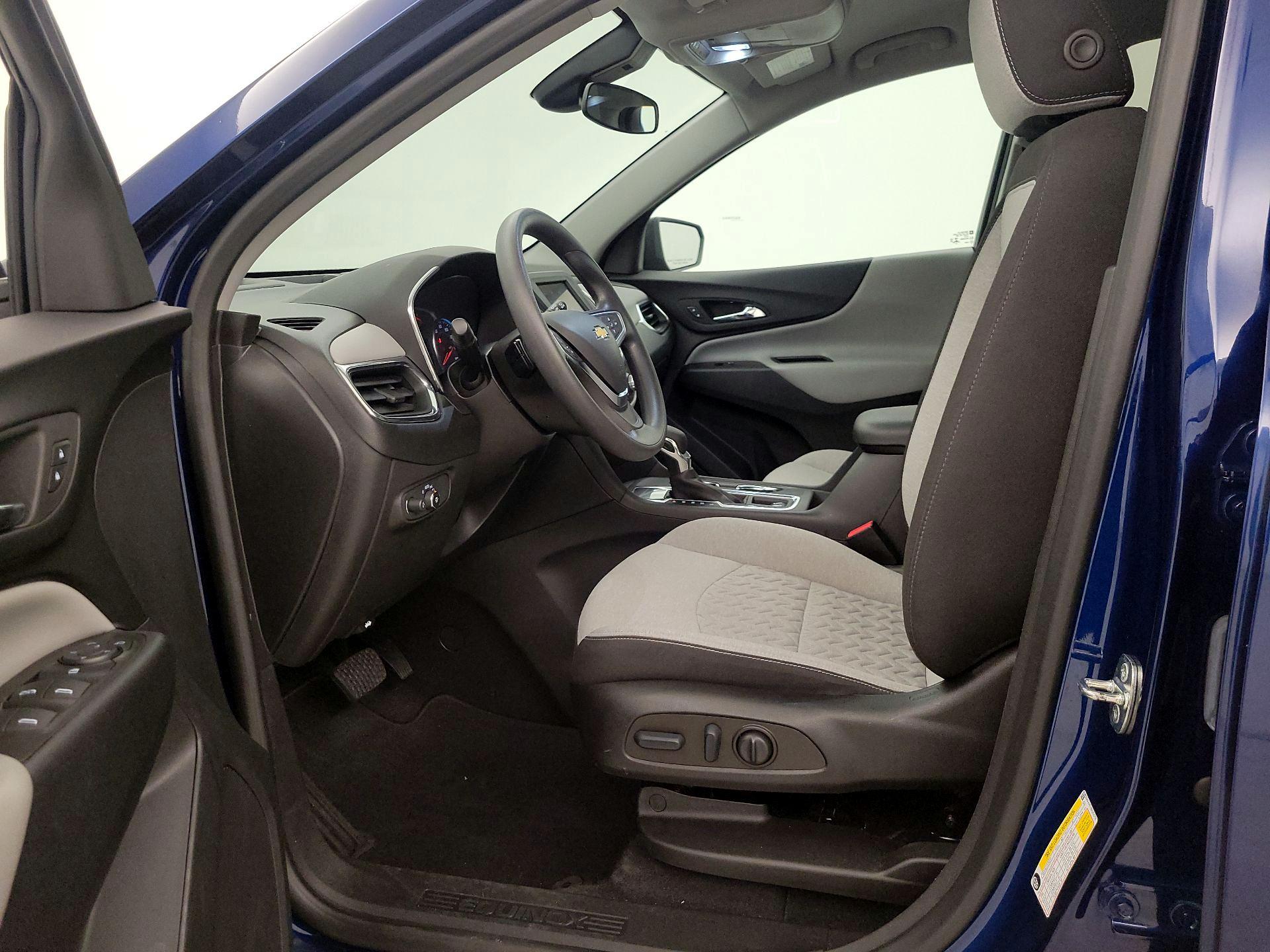 Thumbnail: 2022 Chevrolet Equinox - 11