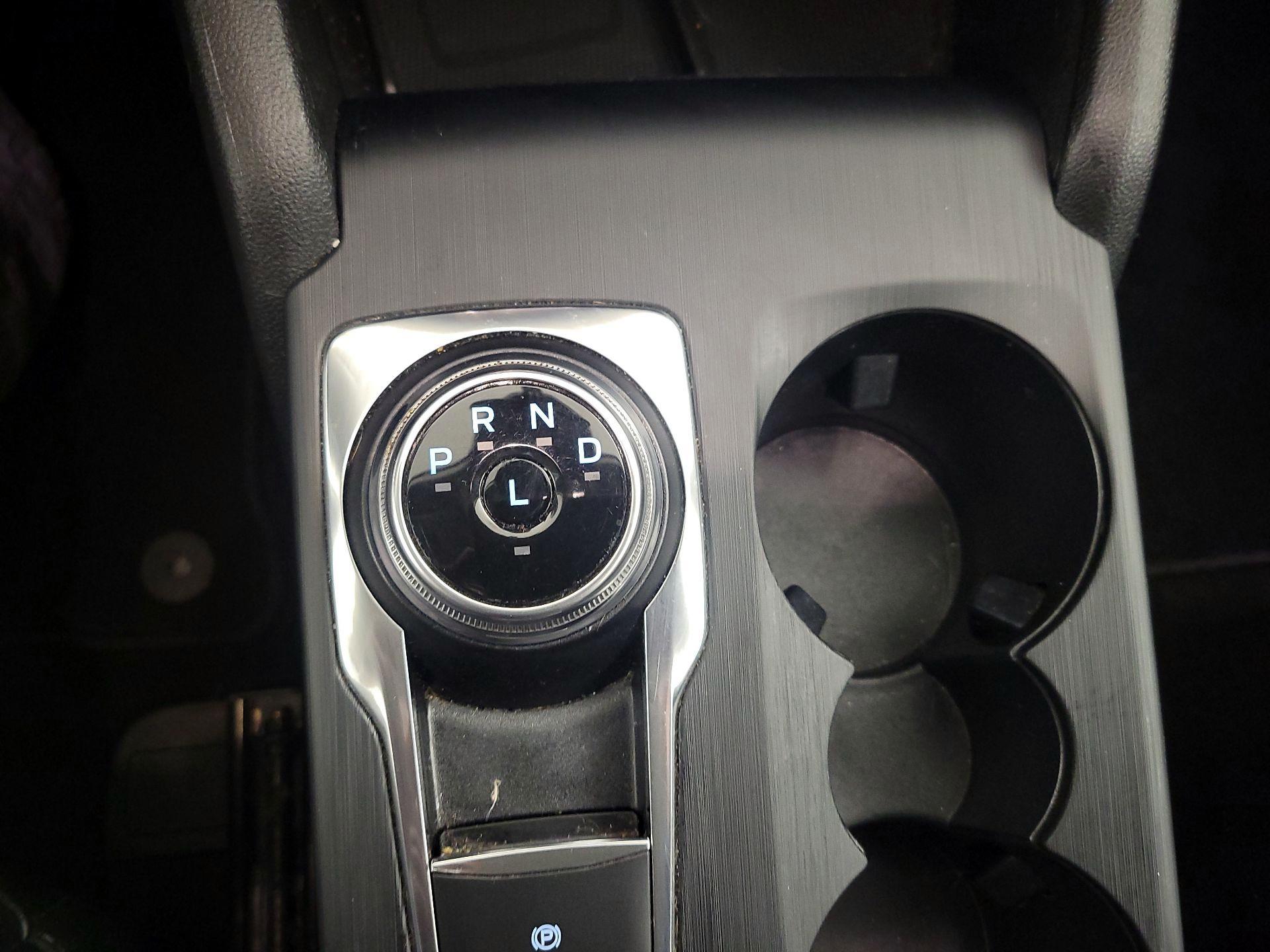 Thumbnail: 2022 Ford Escape - 17