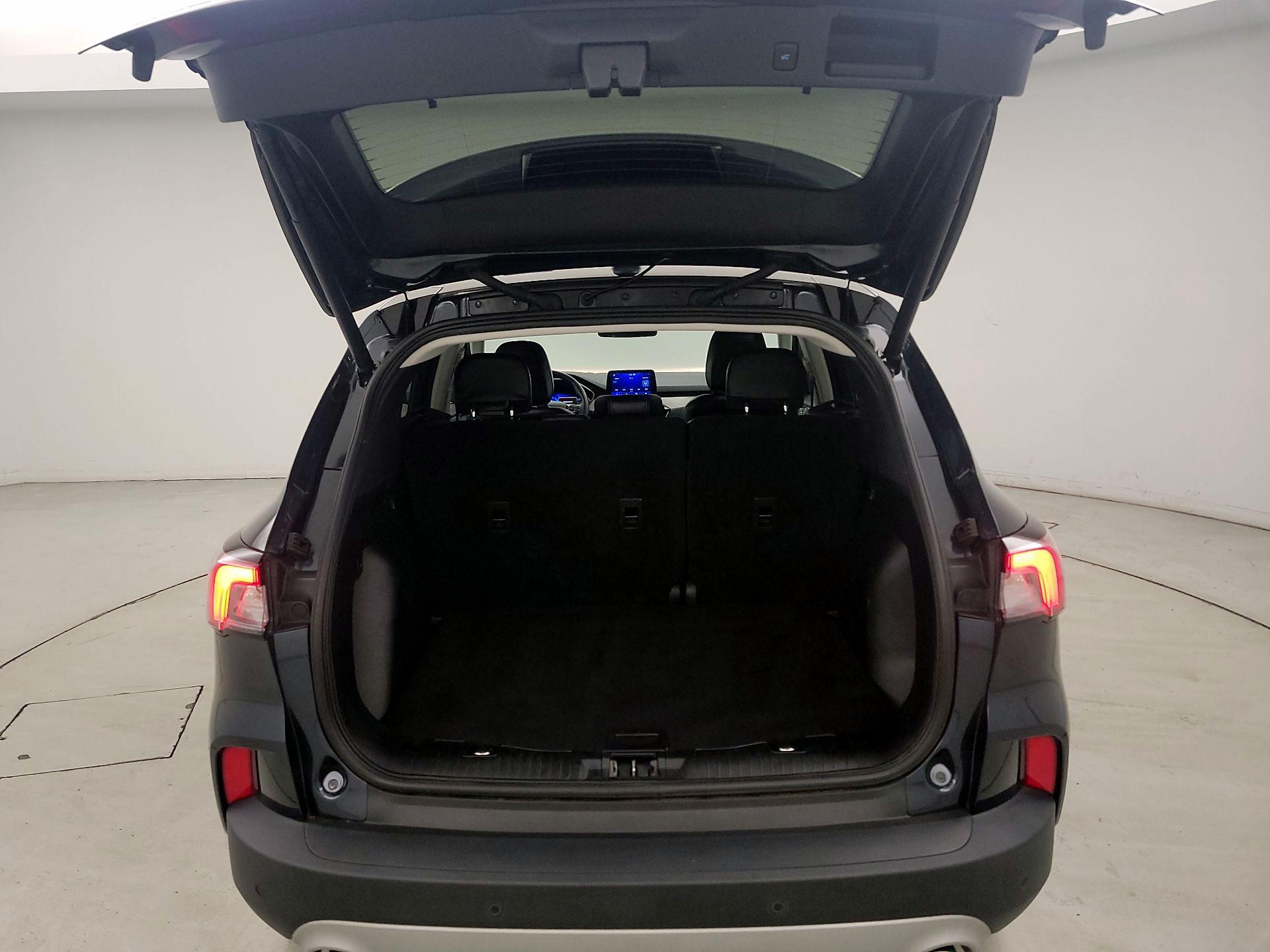 Thumbnail: 2022 Ford Escape - 20