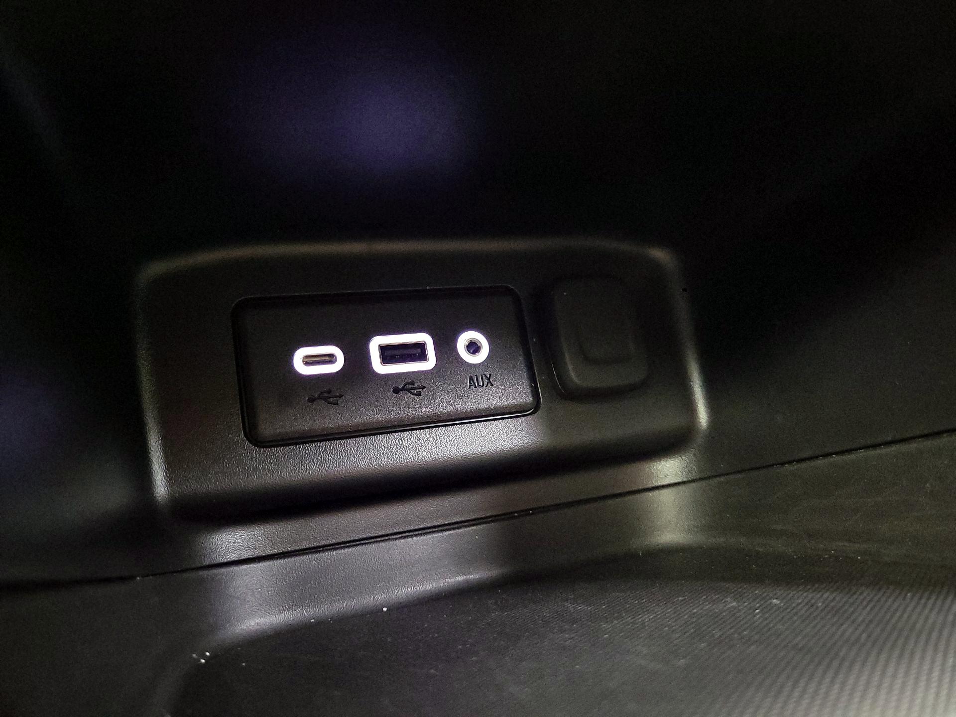 Thumbnail: 2023 Chevrolet Equinox - 19