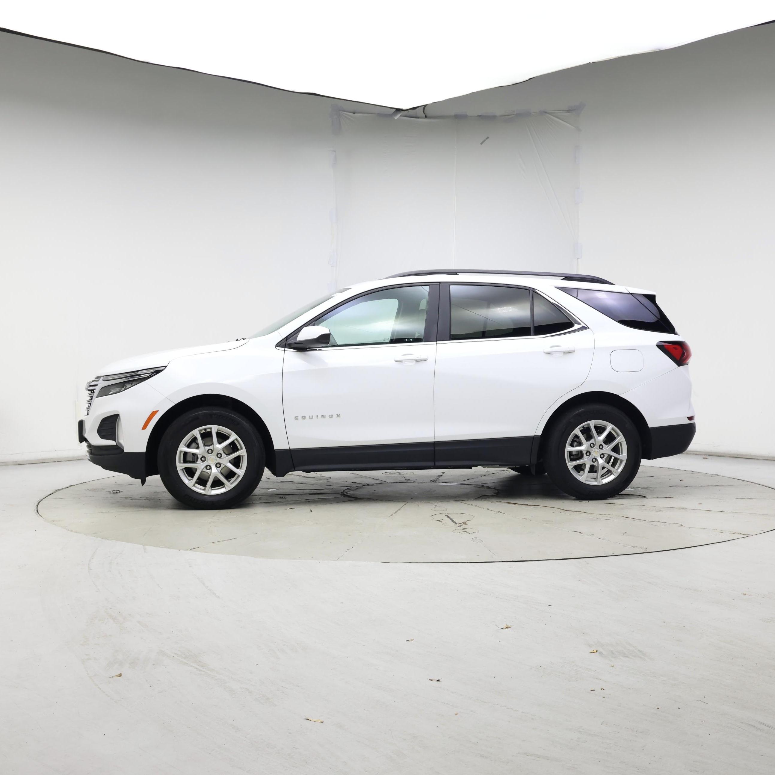 Thumbnail: 2023 Chevrolet Equinox - 3