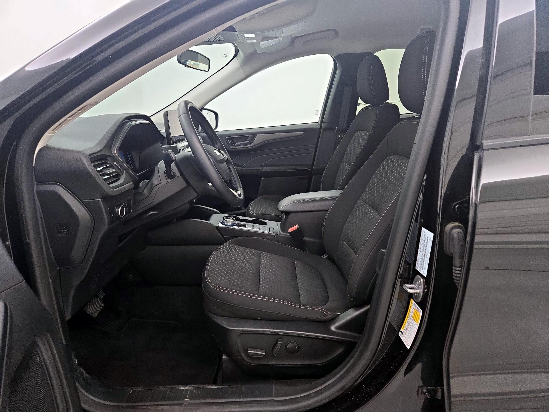 Thumbnail: 2023 Ford Escape - 11