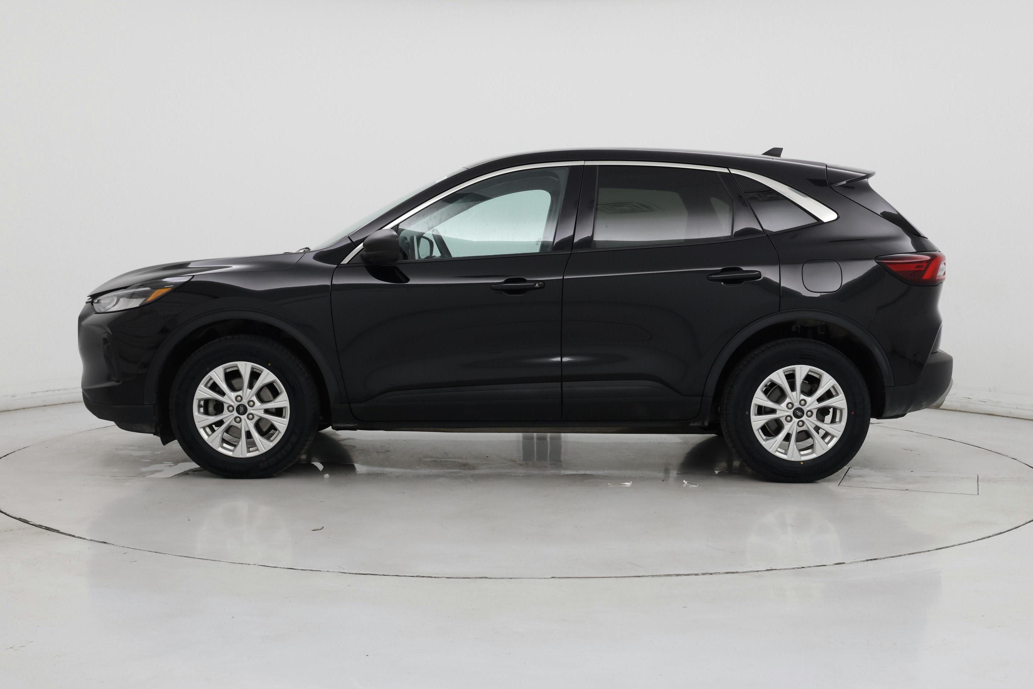 Thumbnail: 2023 Ford Escape - 3