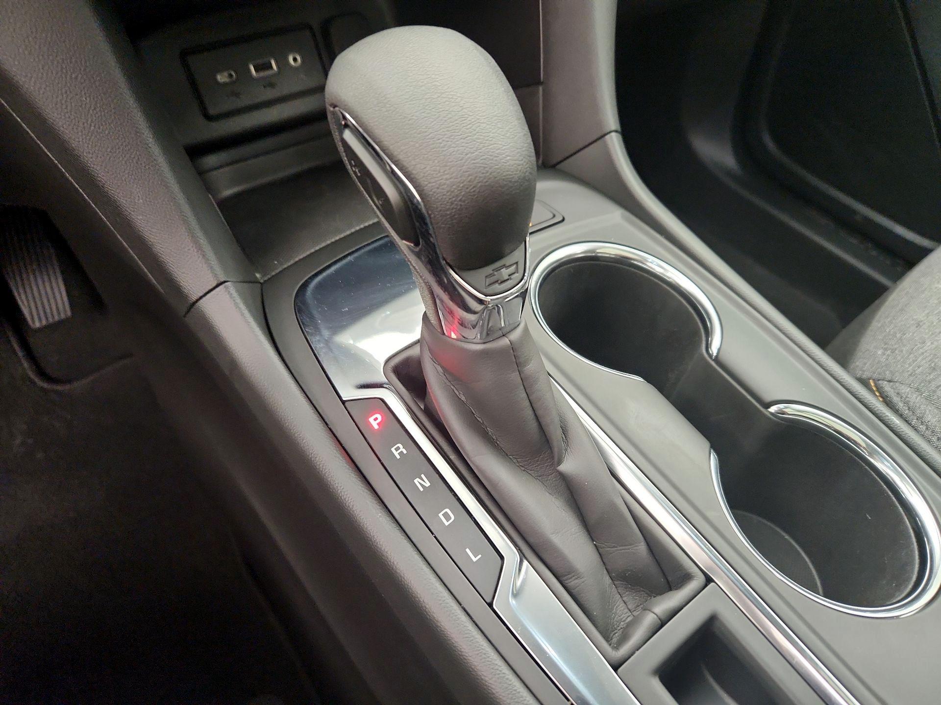 Thumbnail: 2022 Chevrolet Equinox - 17