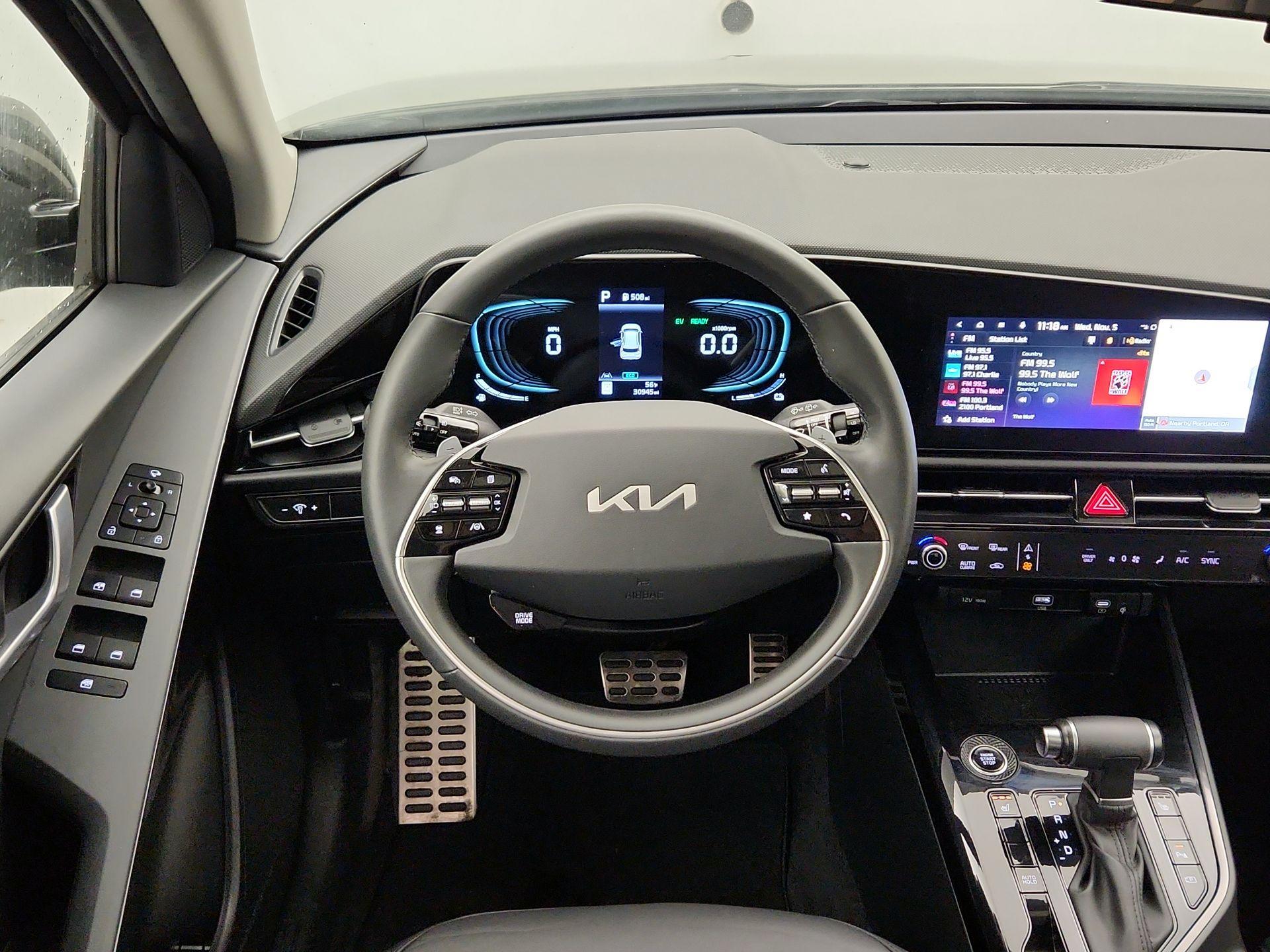 Thumbnail: 2023 Kia Niro - 10
