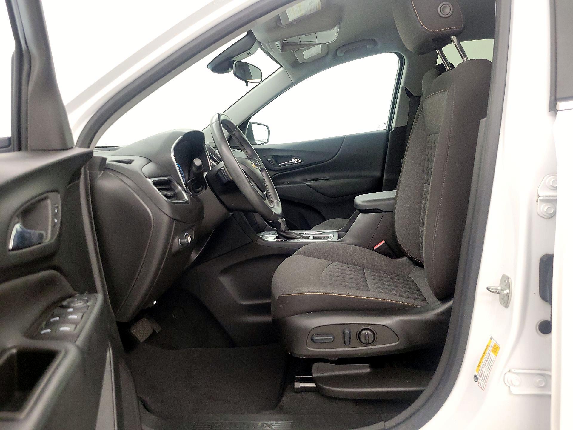 Thumbnail: 2022 Chevrolet Equinox - 11