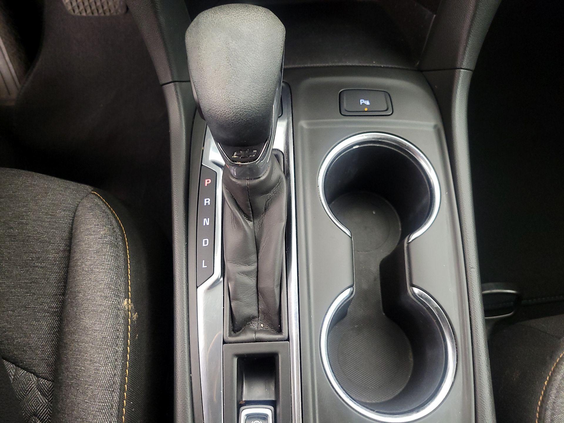 Thumbnail: 2022 Chevrolet Equinox - 17