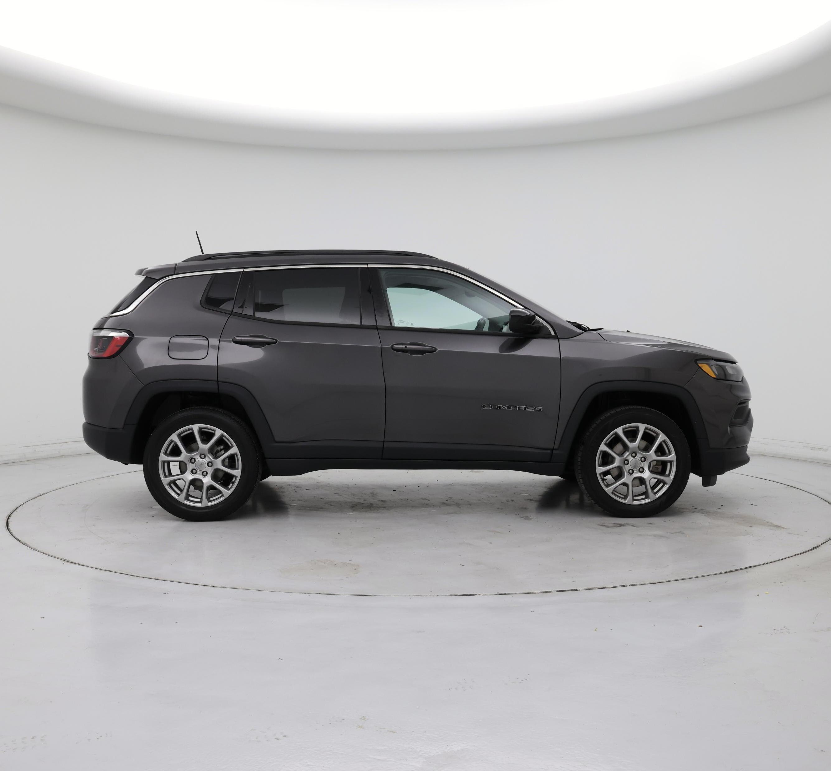 Thumbnail: 2022 Jeep Compass - 7