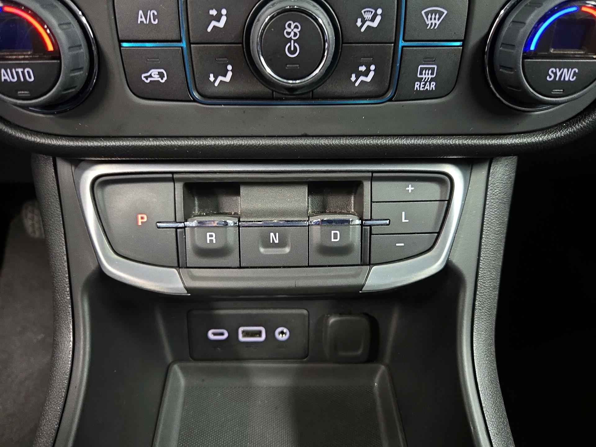 Thumbnail: 2023 GMC Terrain - 17