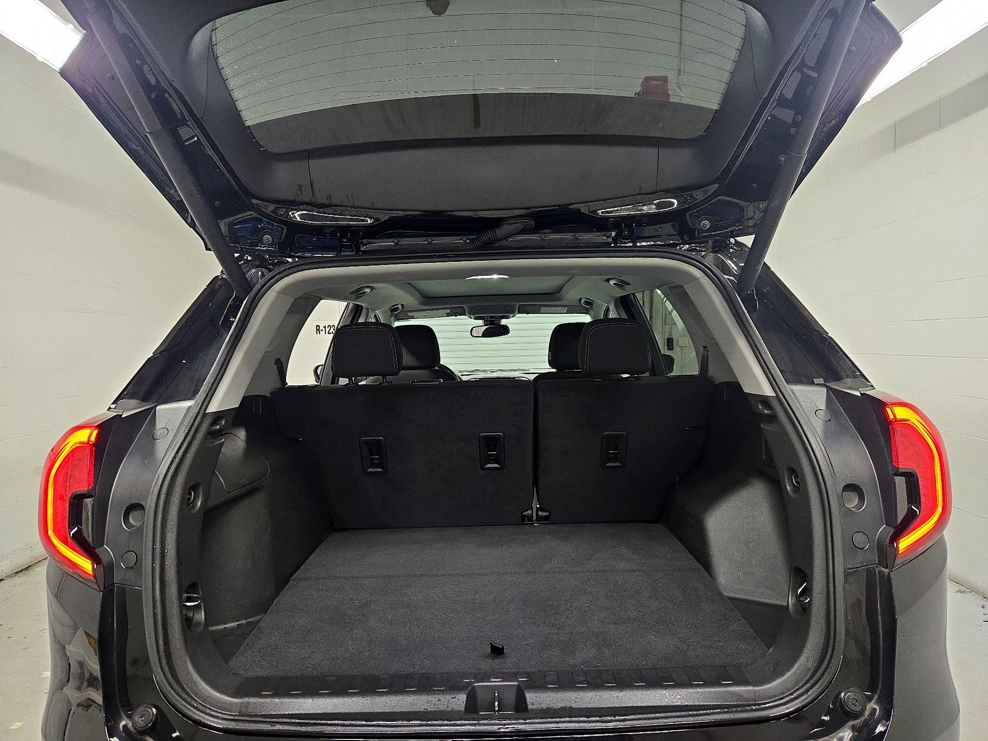 Thumbnail: 2023 GMC Terrain - 20