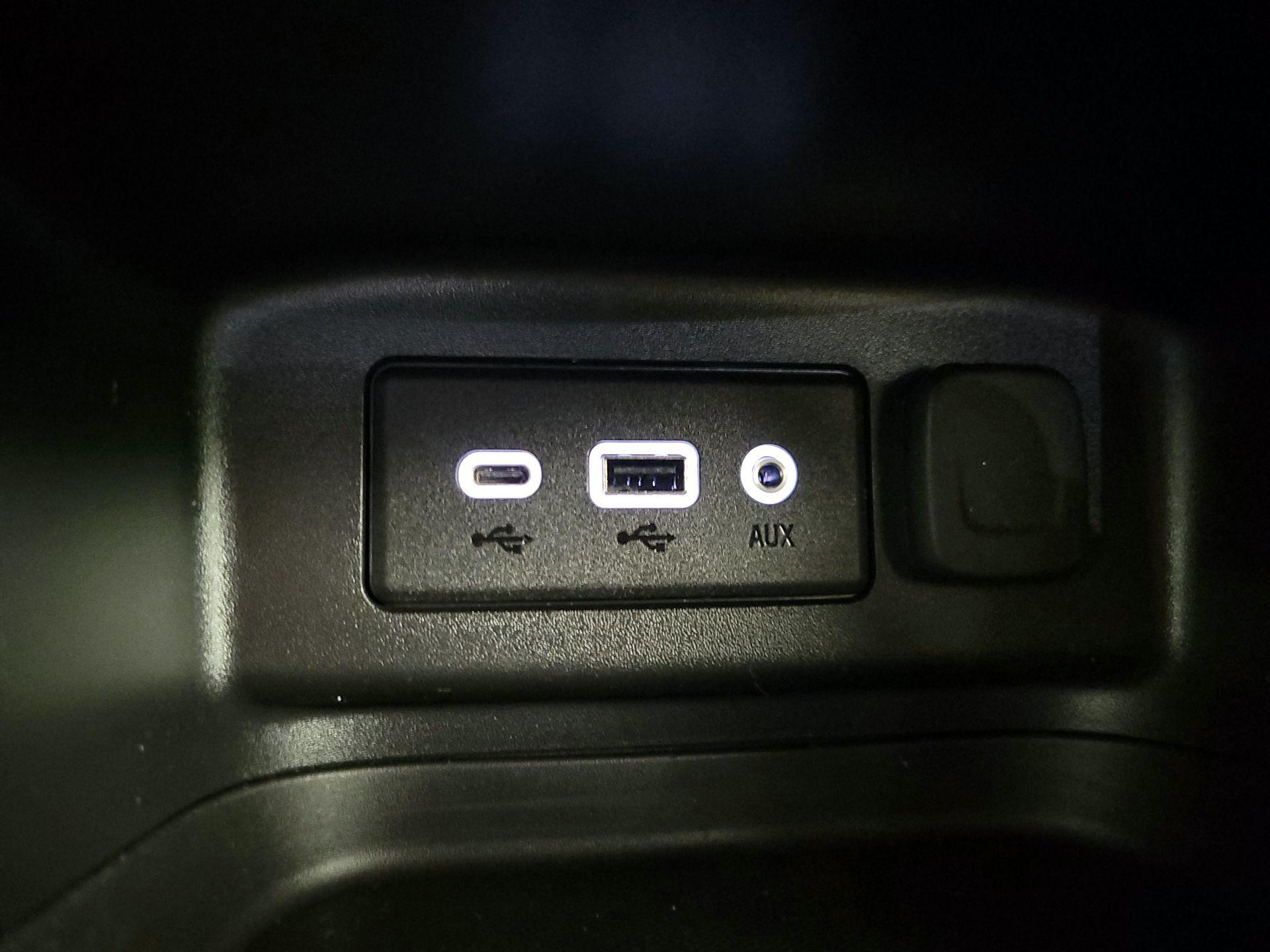 Thumbnail: 2022 Chevrolet Equinox - 18