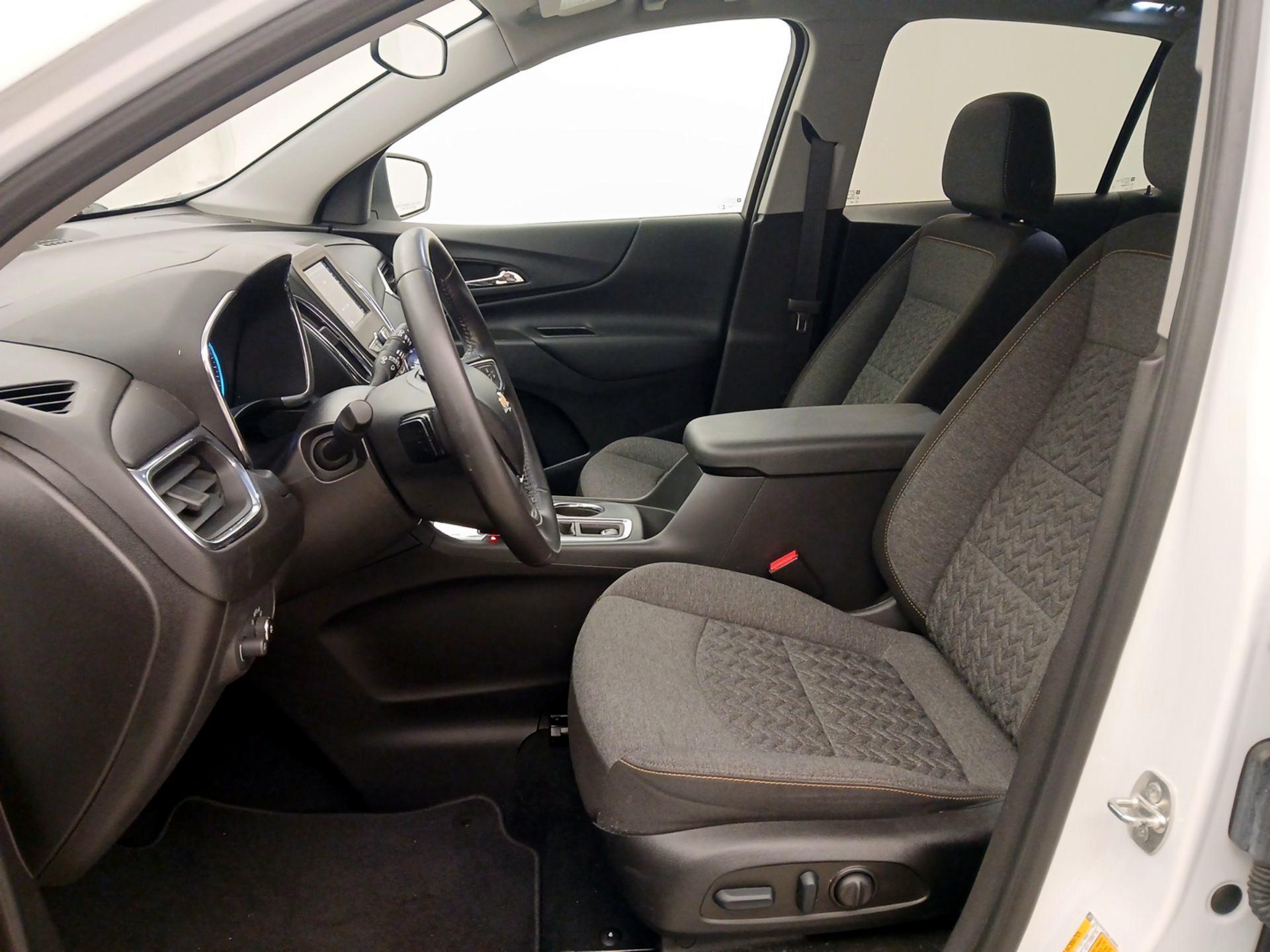 Thumbnail: 2022 Chevrolet Equinox - 11