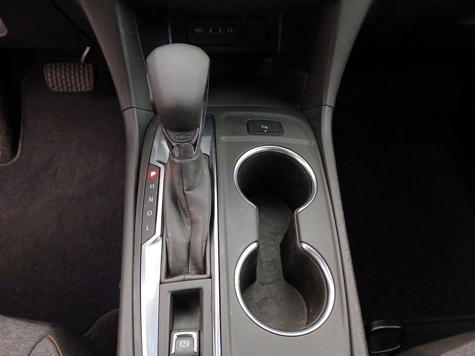 Thumbnail: 2022 Chevrolet Equinox - 17