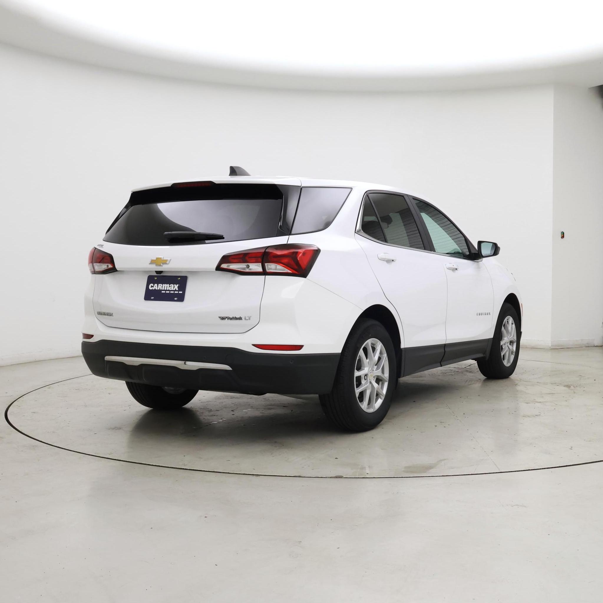 Thumbnail: 2022 Chevrolet Equinox - 8