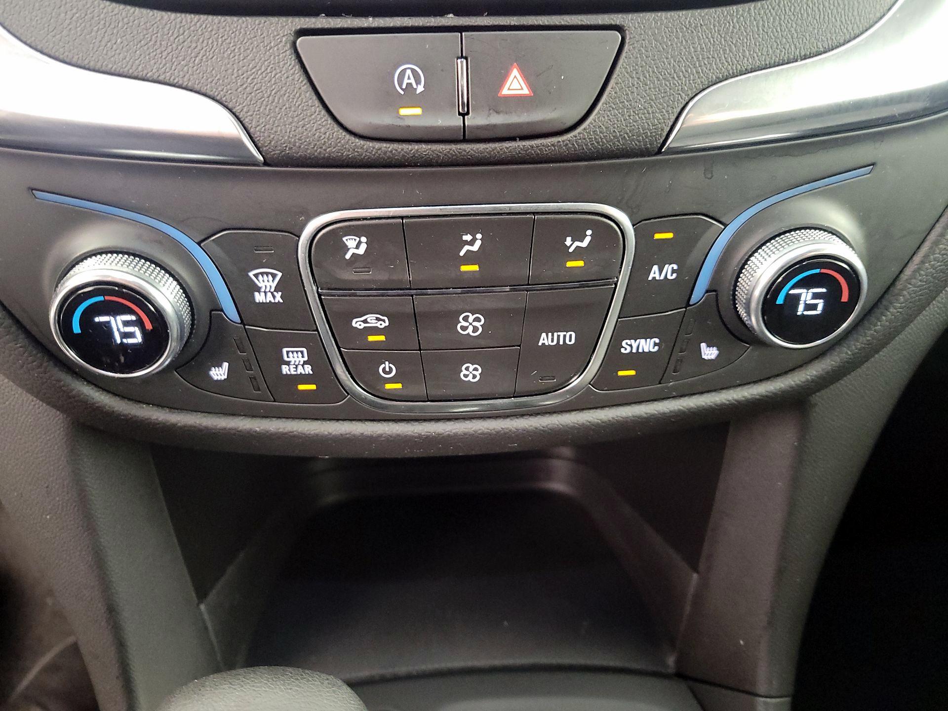 Thumbnail: 2022 Chevrolet Equinox - 17