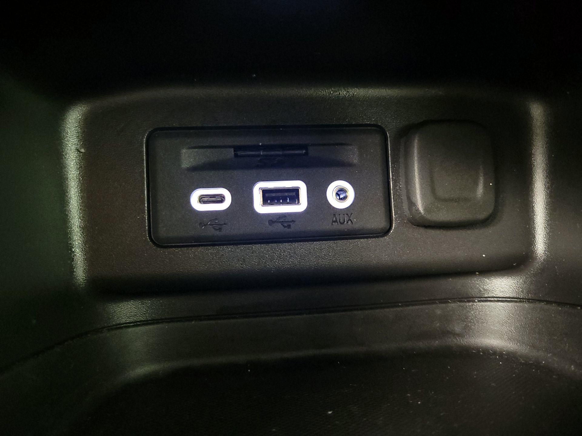 Thumbnail: 2022 Chevrolet Equinox - 19