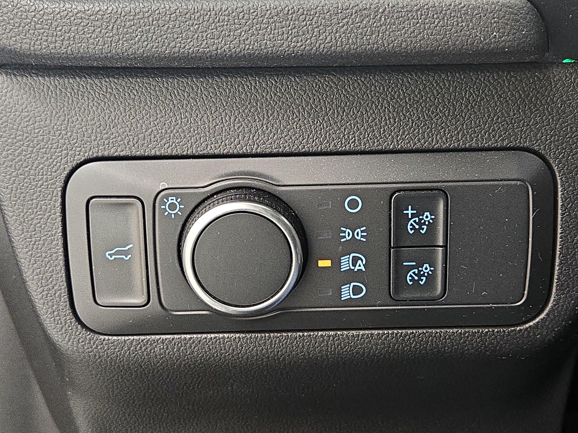 Thumbnail: 2022 Ford Escape - 13